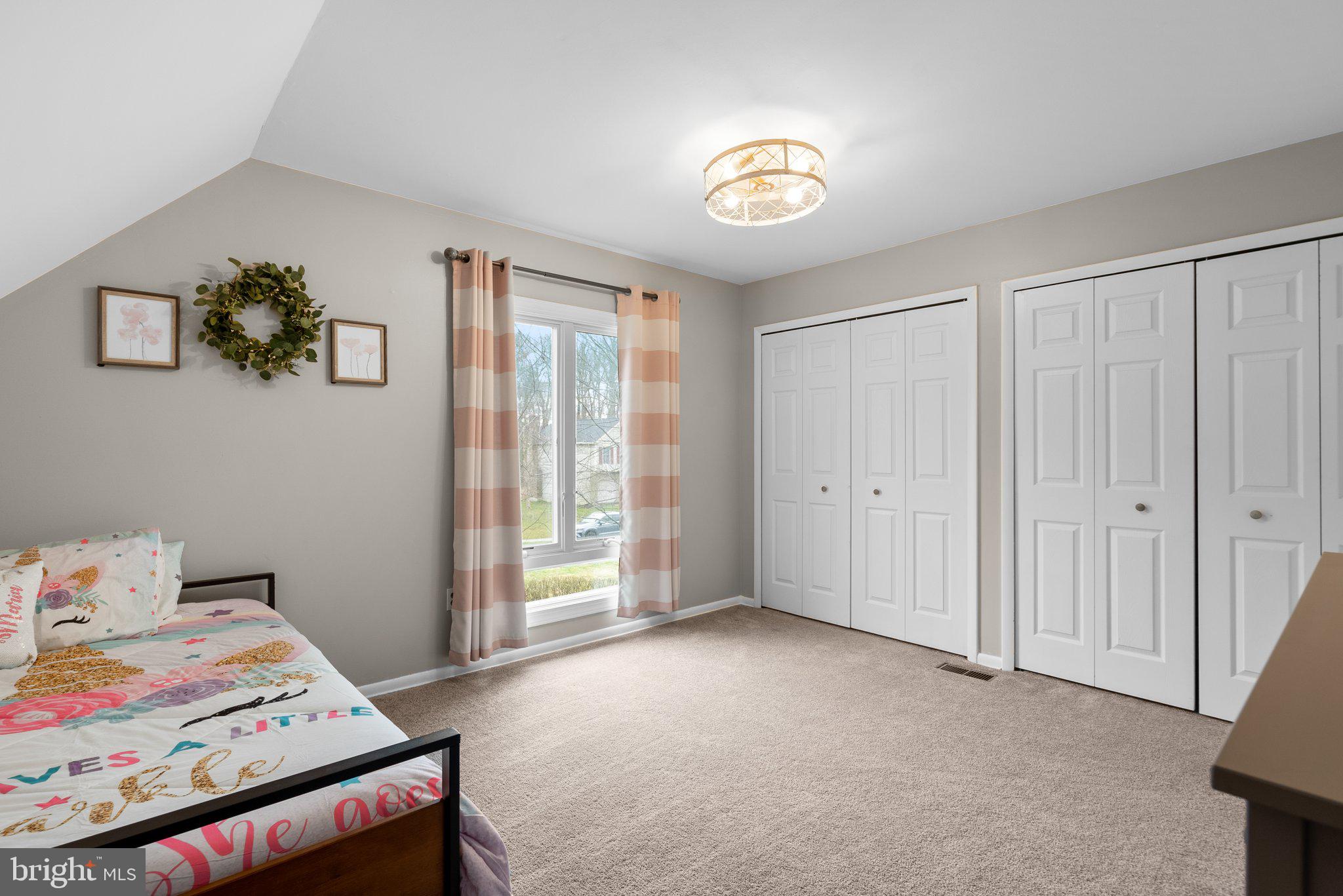 BROOKVILLE KNOLLS - Residential