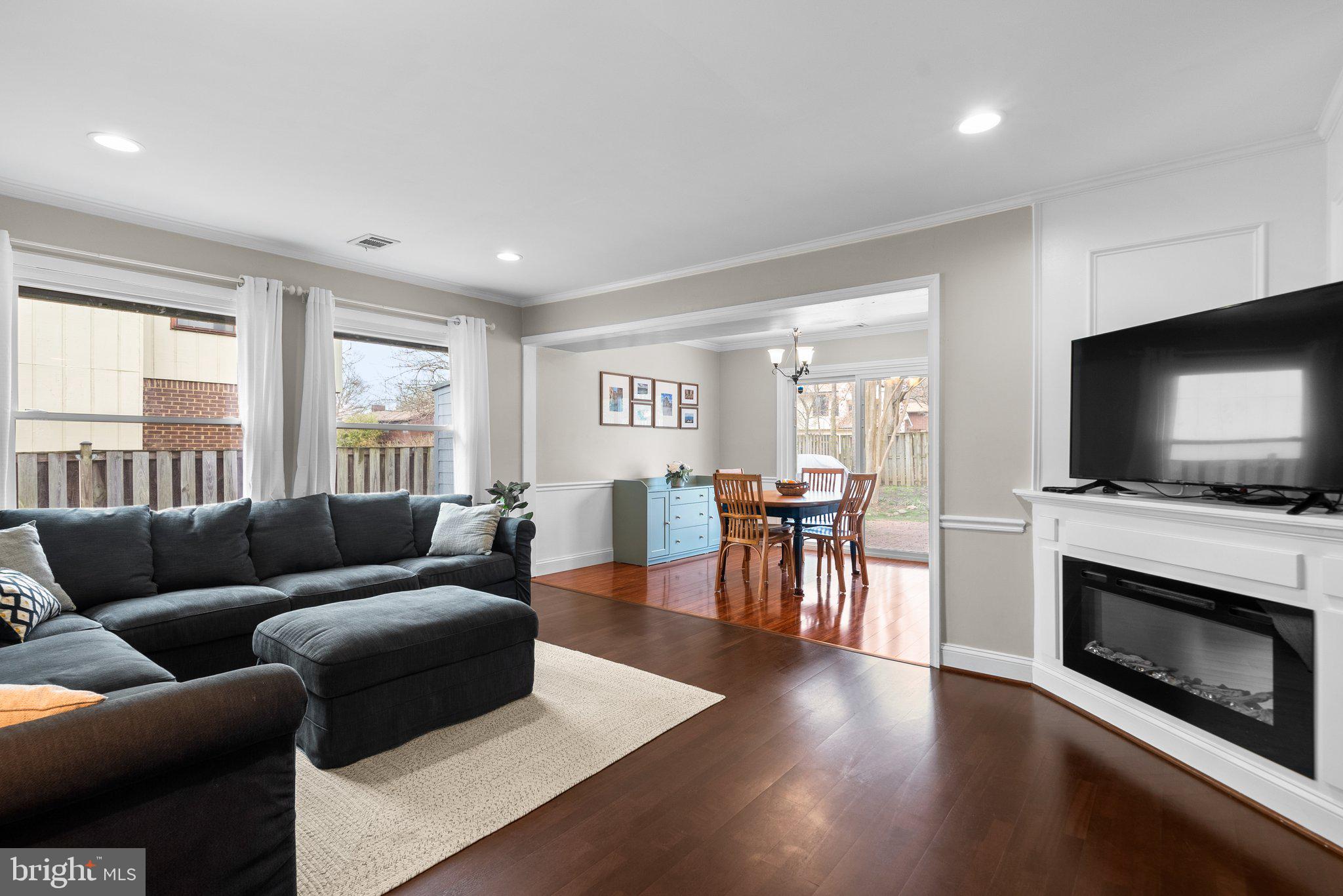 BROOKVILLE KNOLLS - Residential