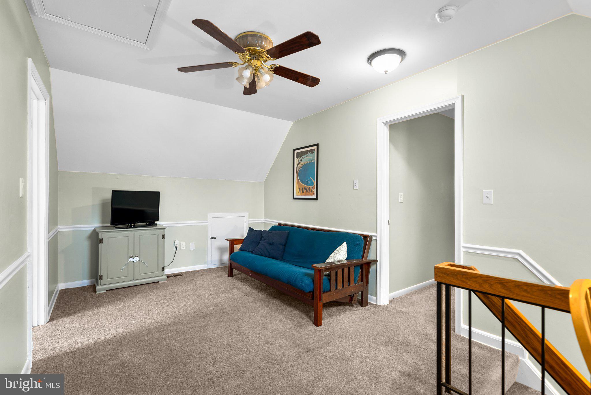 BROOKVILLE KNOLLS - Residential