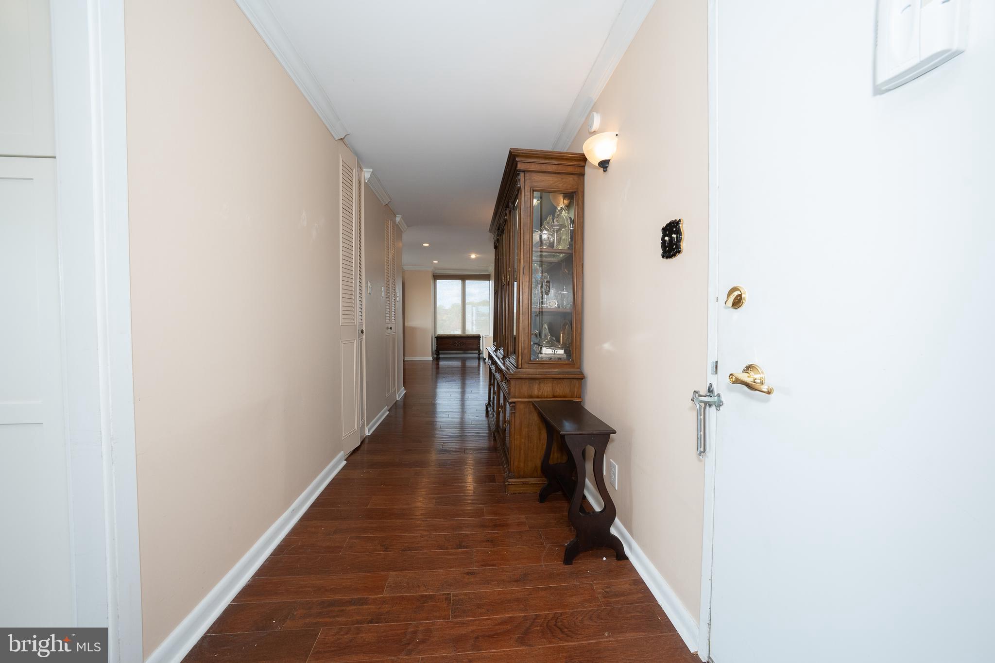 1001 CITY AVENUE EC-1106