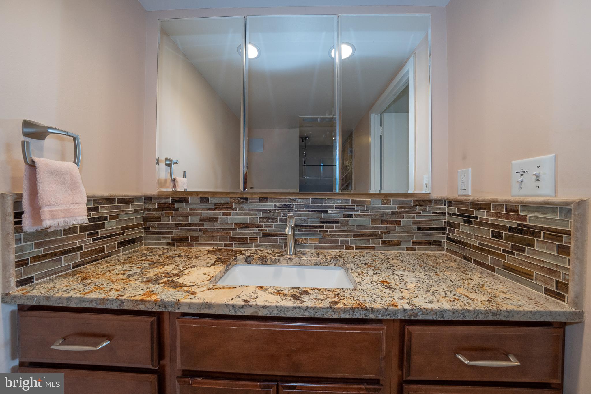 GREEN HILL - Residential