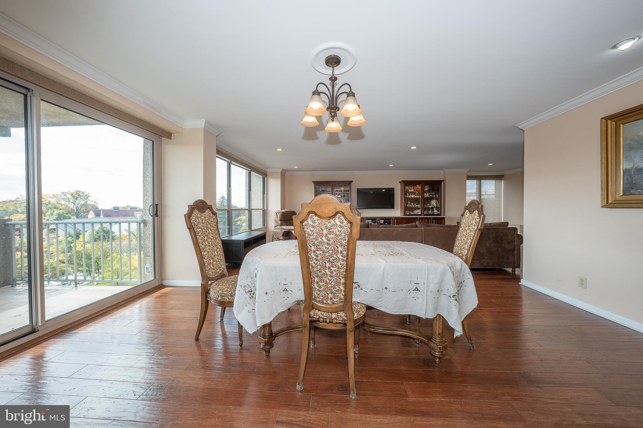 GREEN HILL - Residential