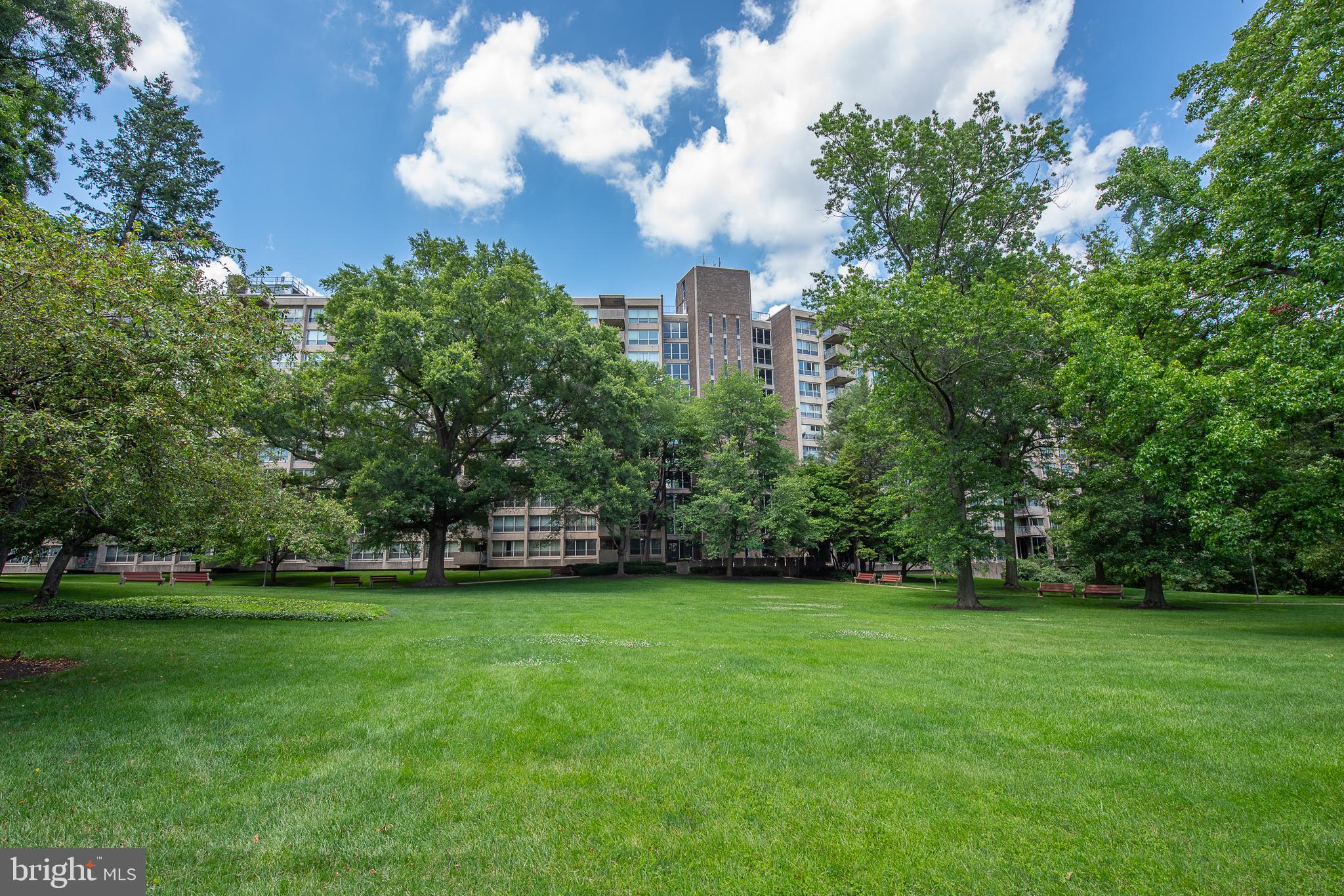 GREEN HILL - Residential