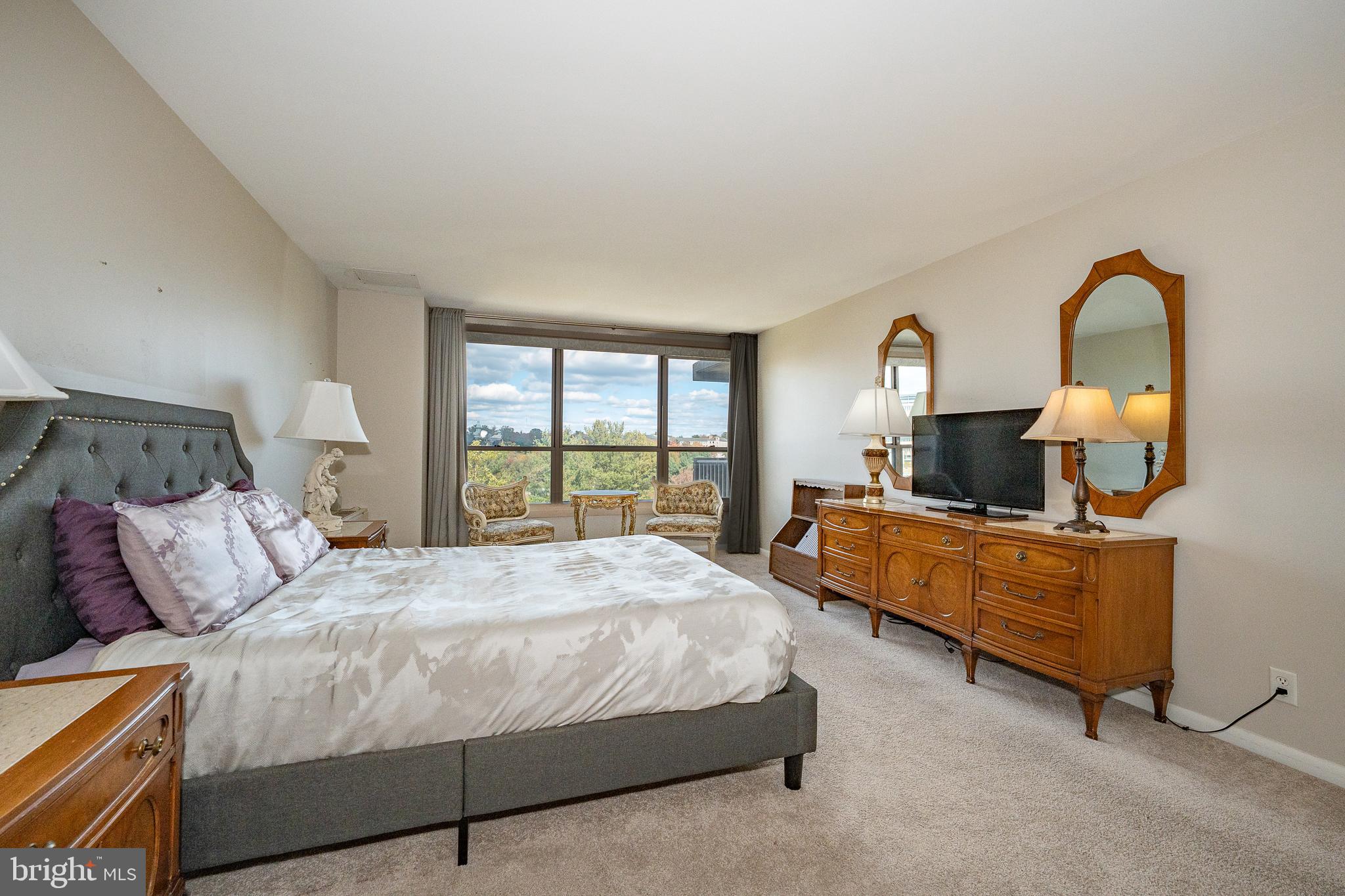 GREEN HILL - Residential