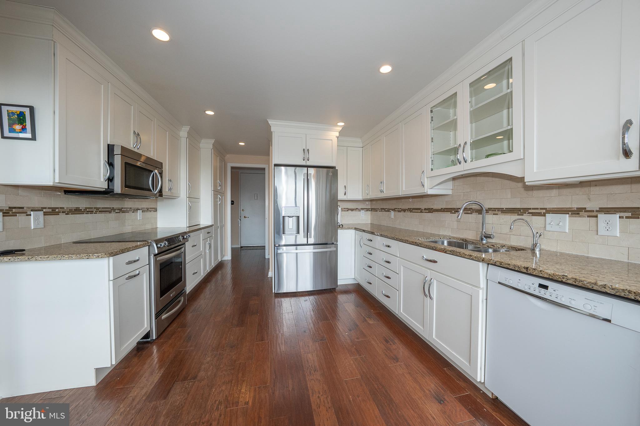 GREEN HILL - Residential