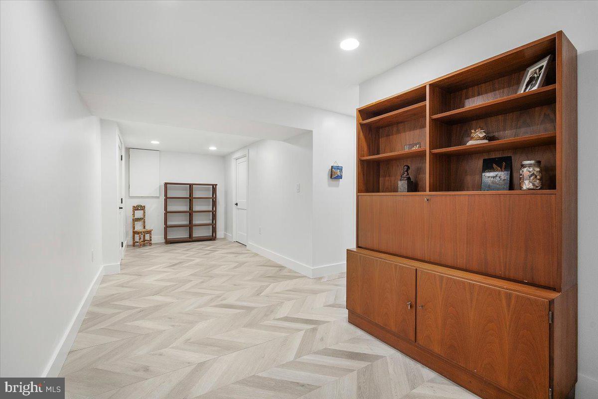 GLEN MILL VILLAGE - Residential