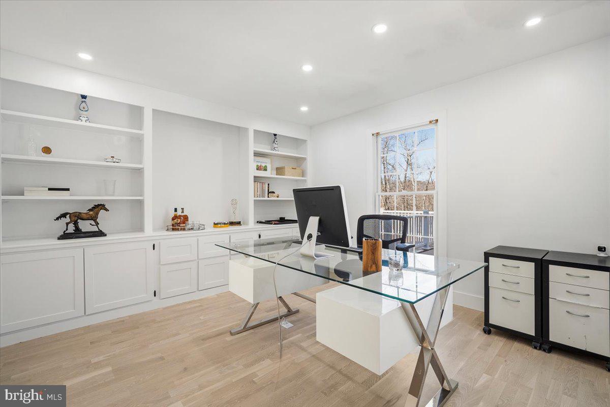 GLEN MILL VILLAGE - Residential