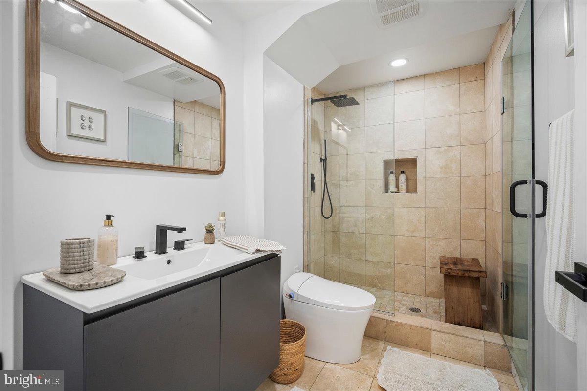 GLEN MILL VILLAGE - Residential