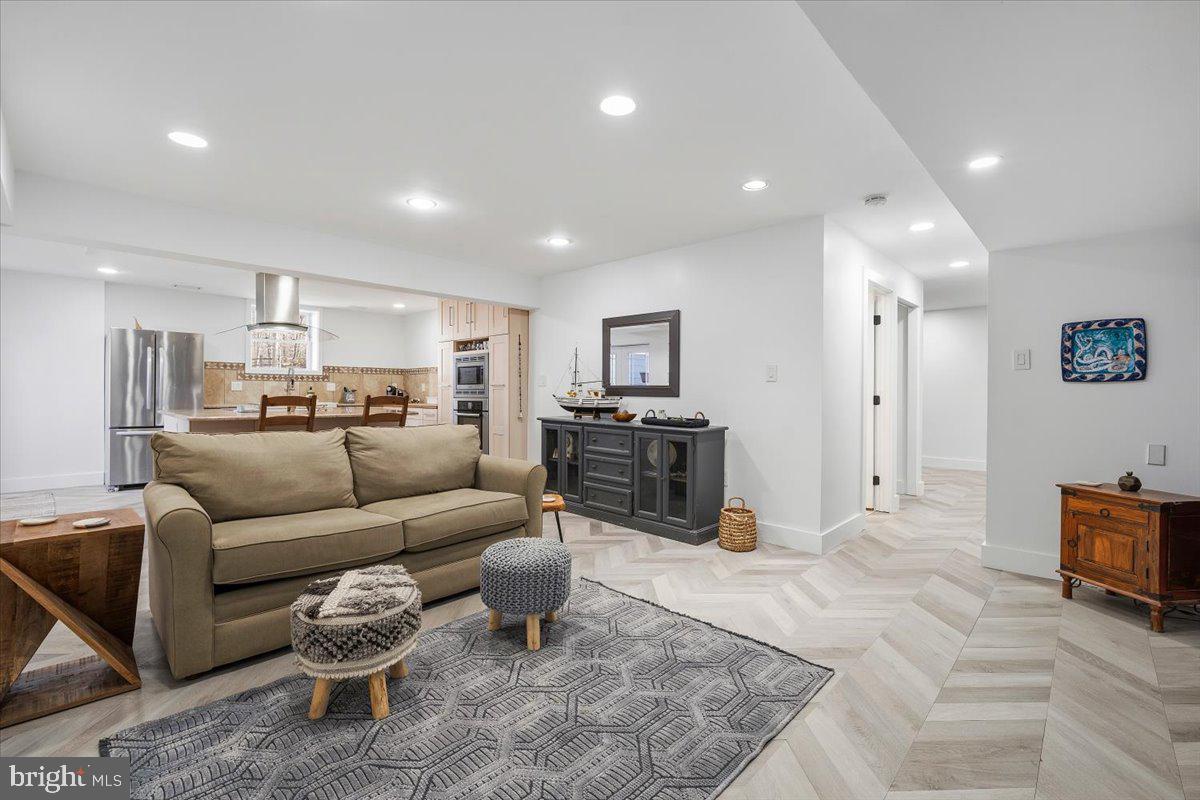 GLEN MILL VILLAGE - Residential