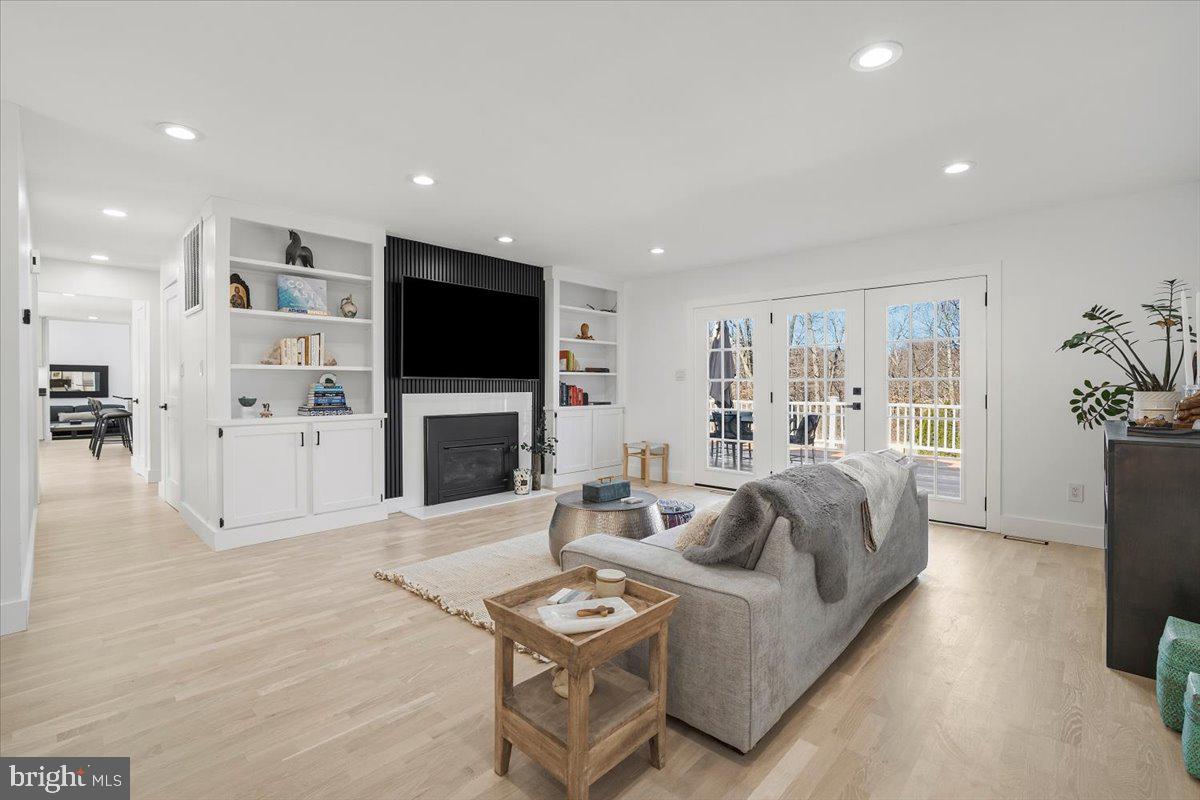 GLEN MILL VILLAGE - Residential