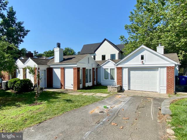 WILLIAMSBURG VILLAGE - Residential Lease