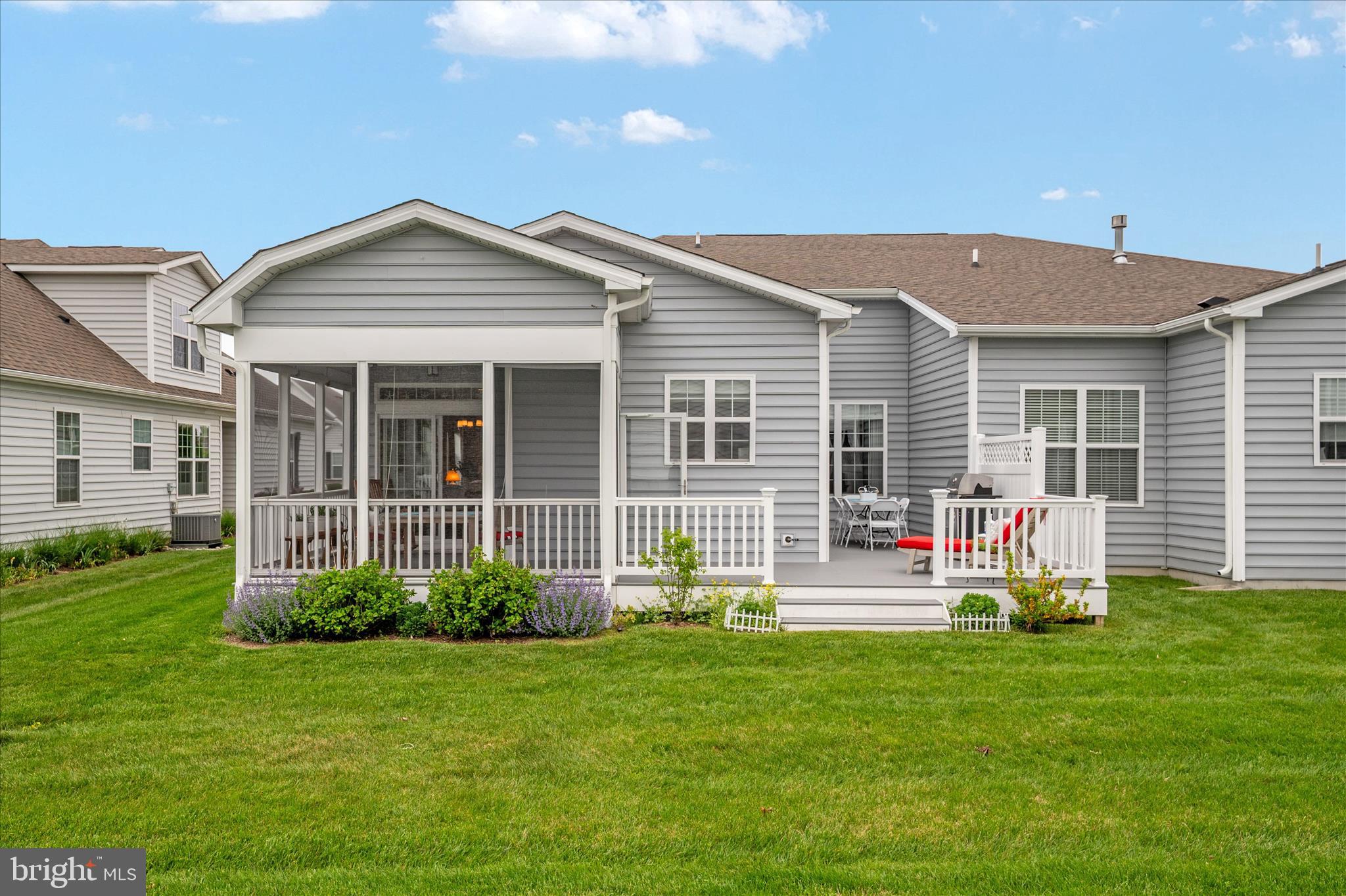 BAY BRIDGE COVE - Residential