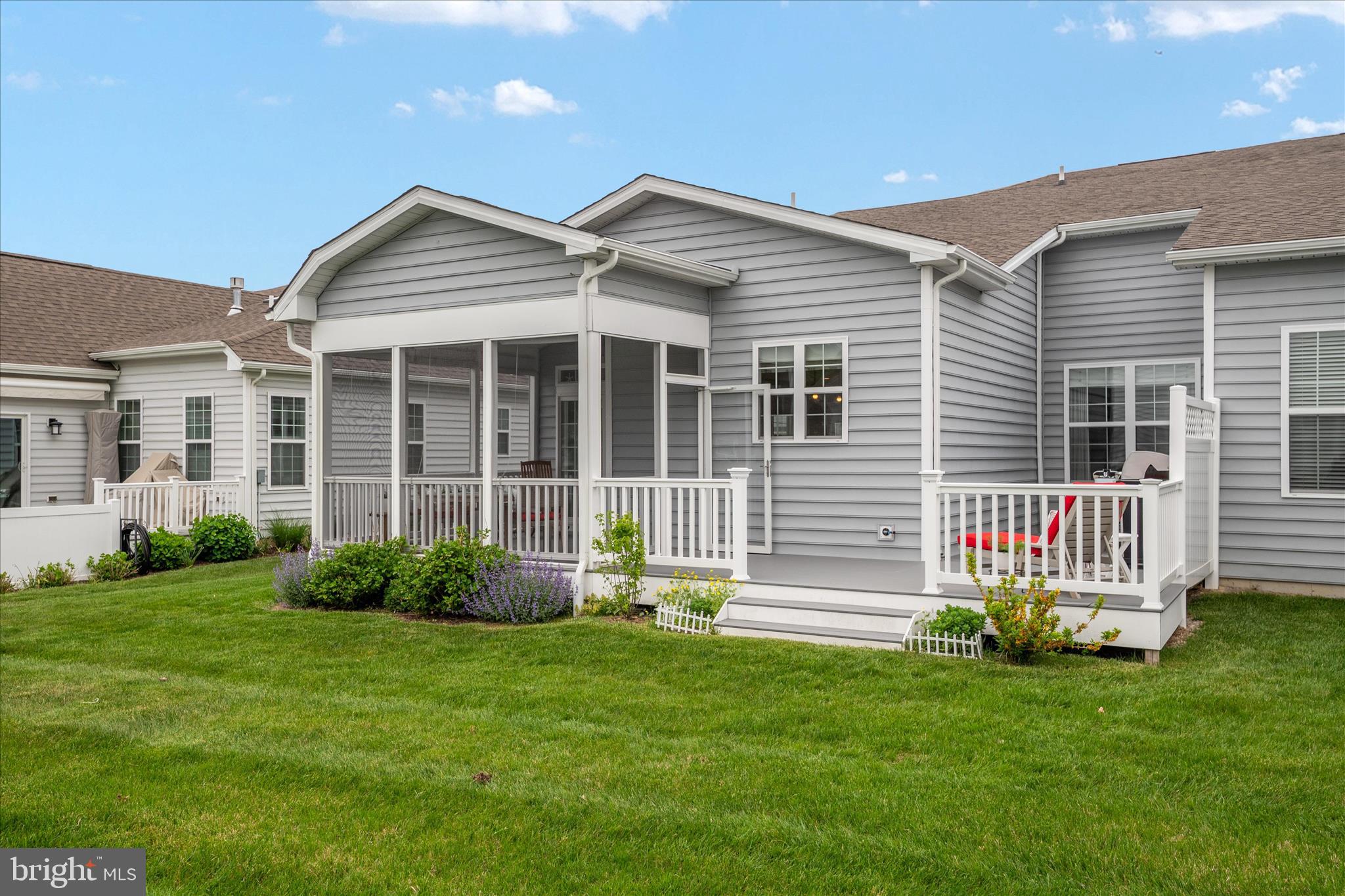 BAY BRIDGE COVE - Residential