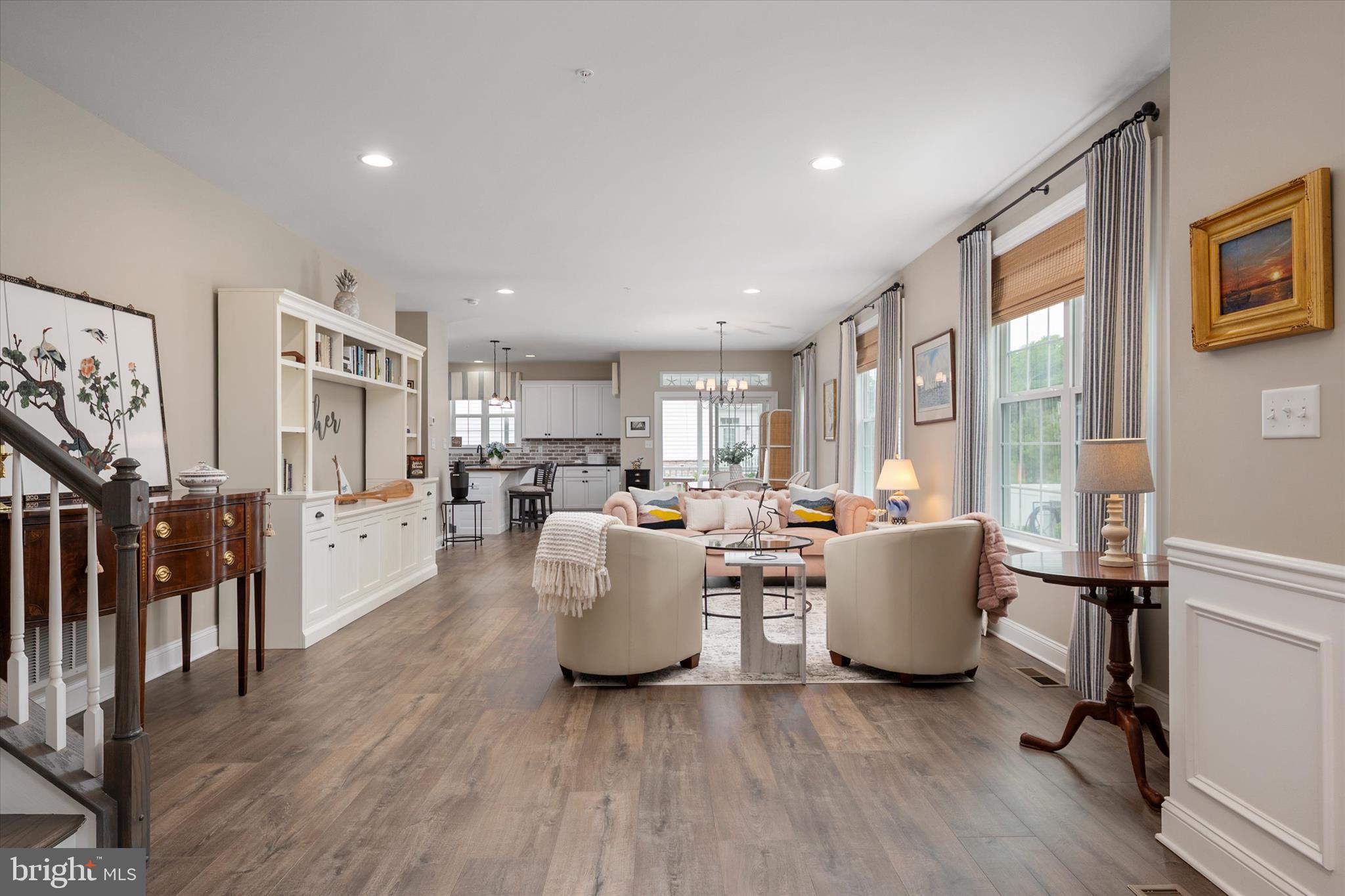 352 TOPSIDE DRIVE 229
