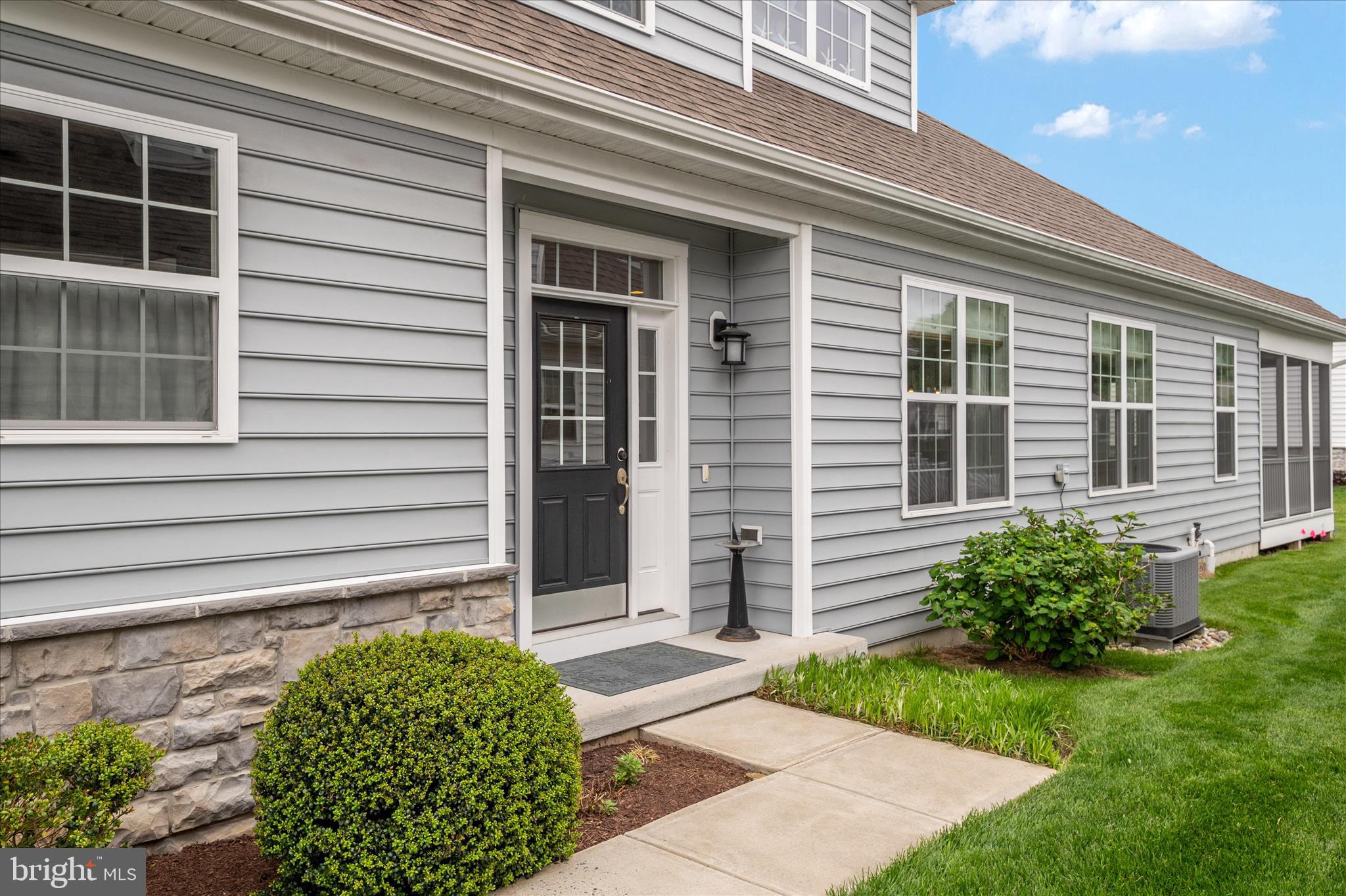 352 TOPSIDE DRIVE 229