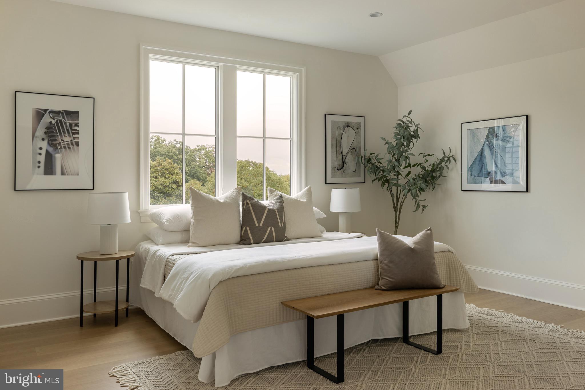 FOREST HILLS - Residential