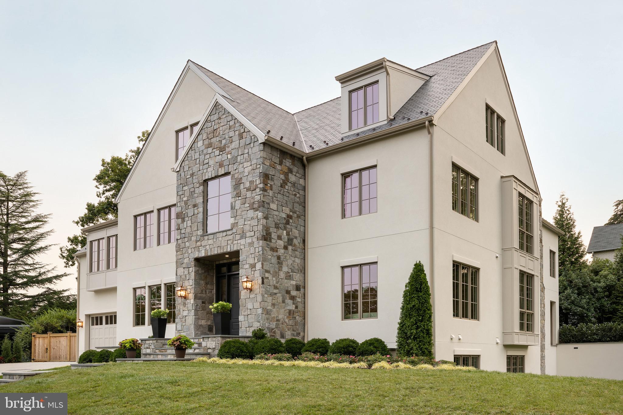 FOREST HILLS - Residential