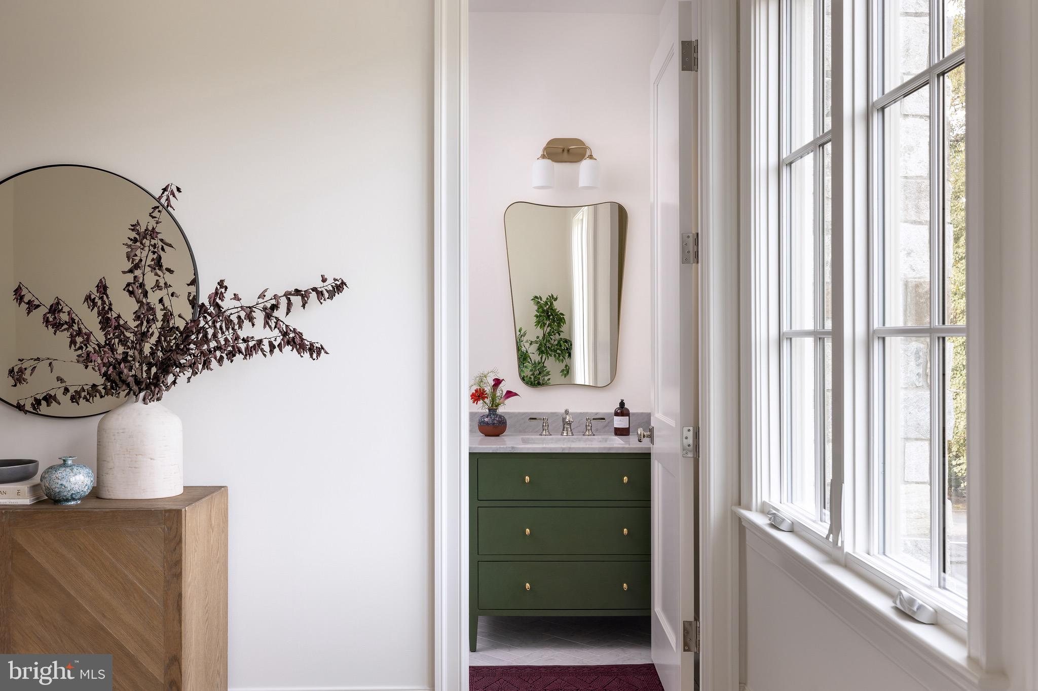 FOREST HILLS - Residential