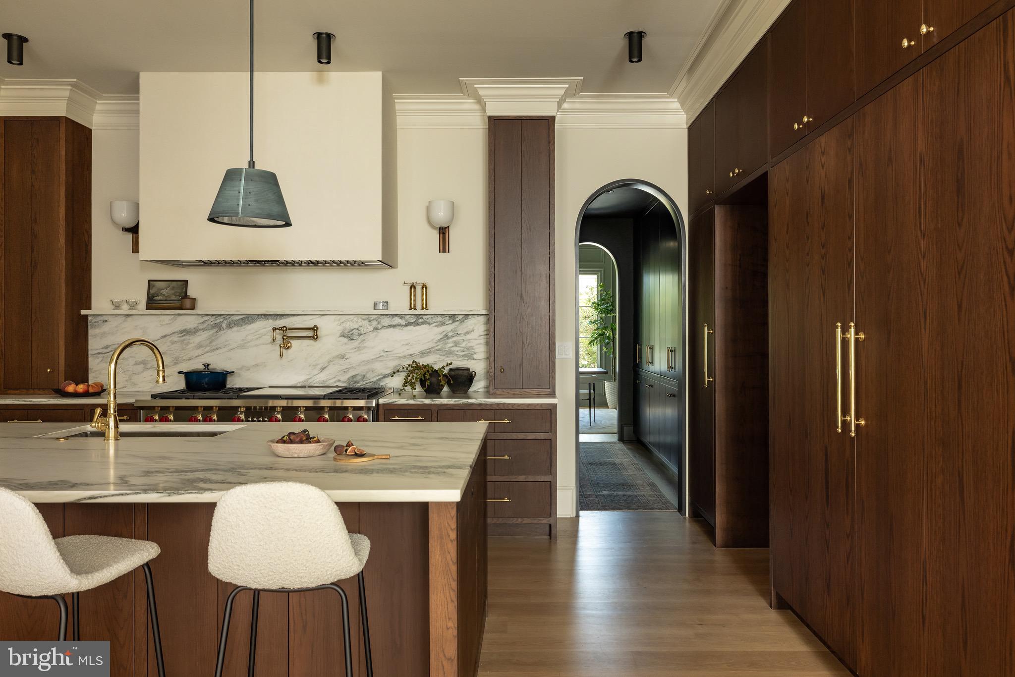 FOREST HILLS - Residential