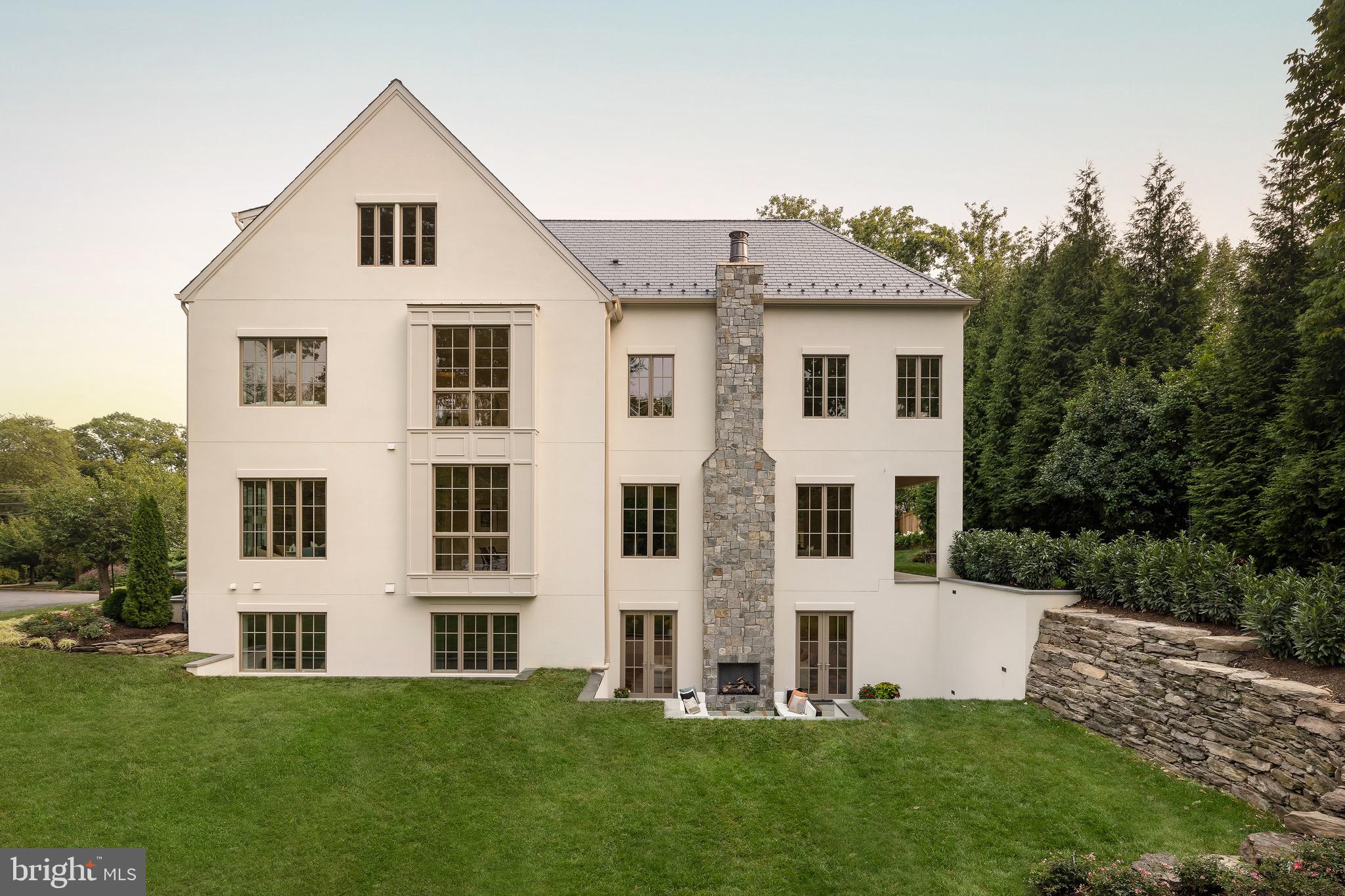 FOREST HILLS - Residential
