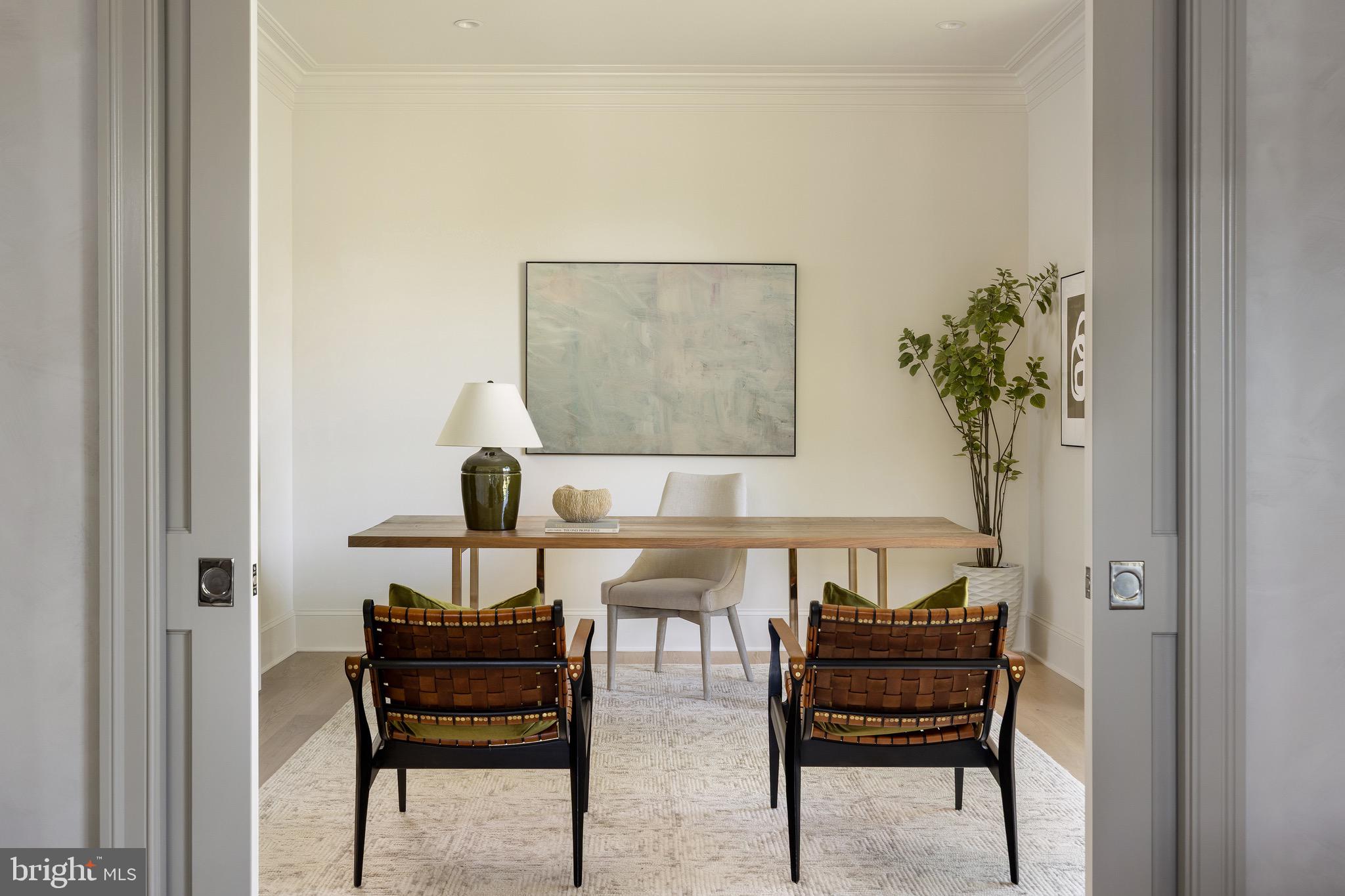 FOREST HILLS - Residential