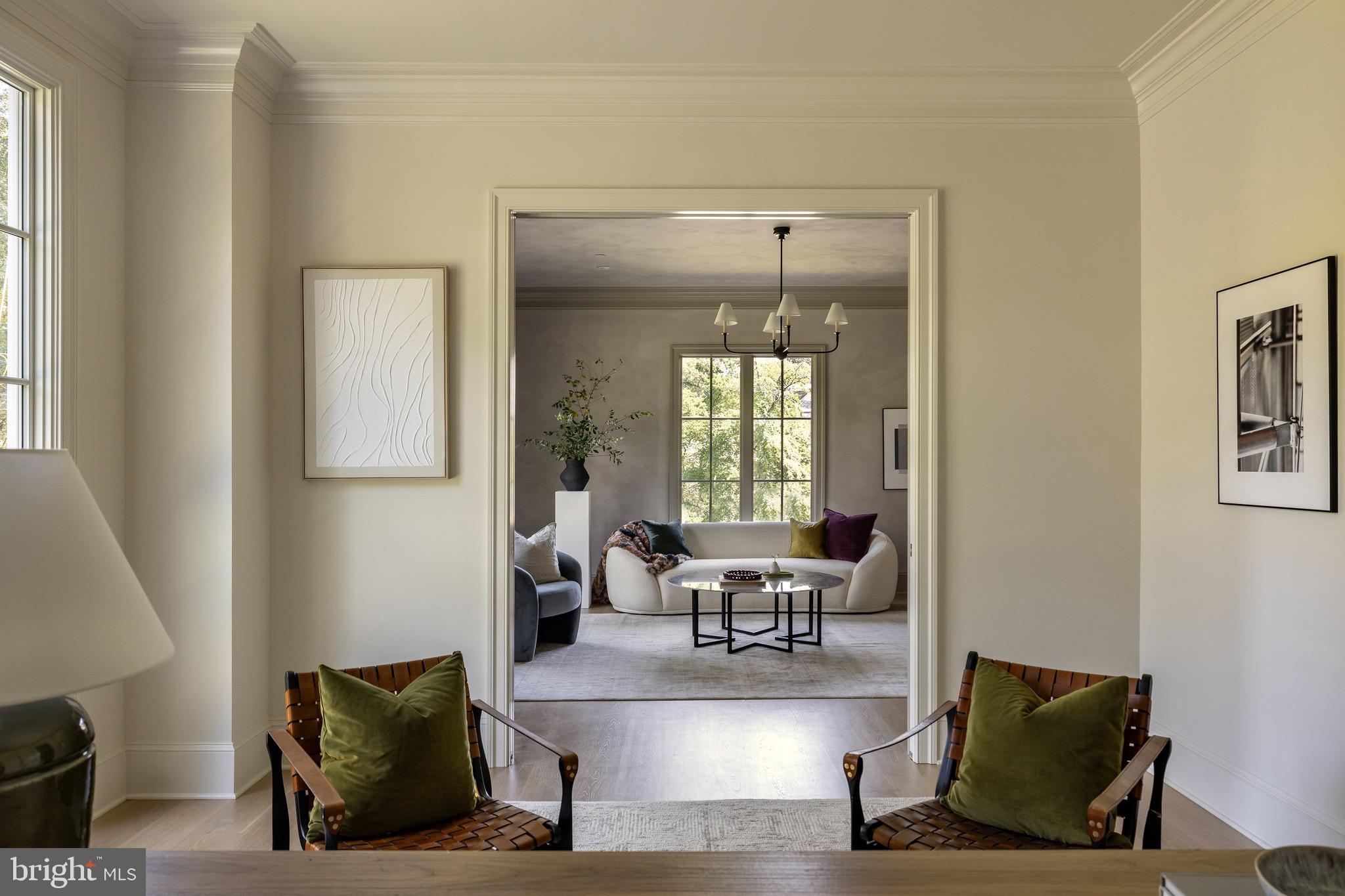 FOREST HILLS - Residential