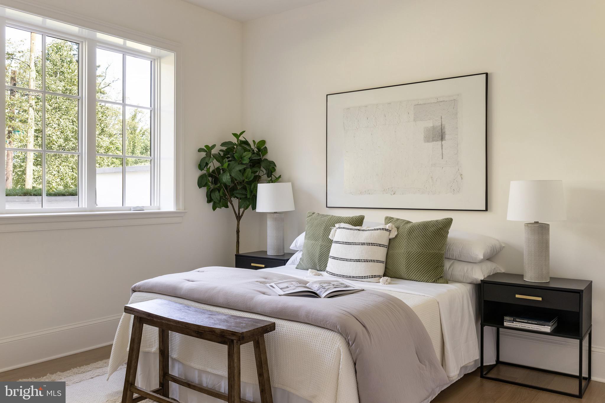 FOREST HILLS - Residential