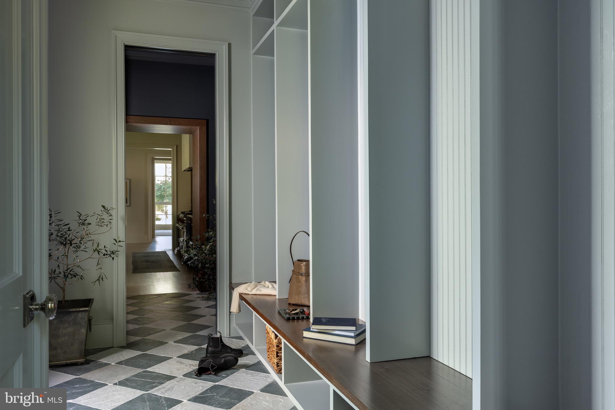 FOREST HILLS - Residential