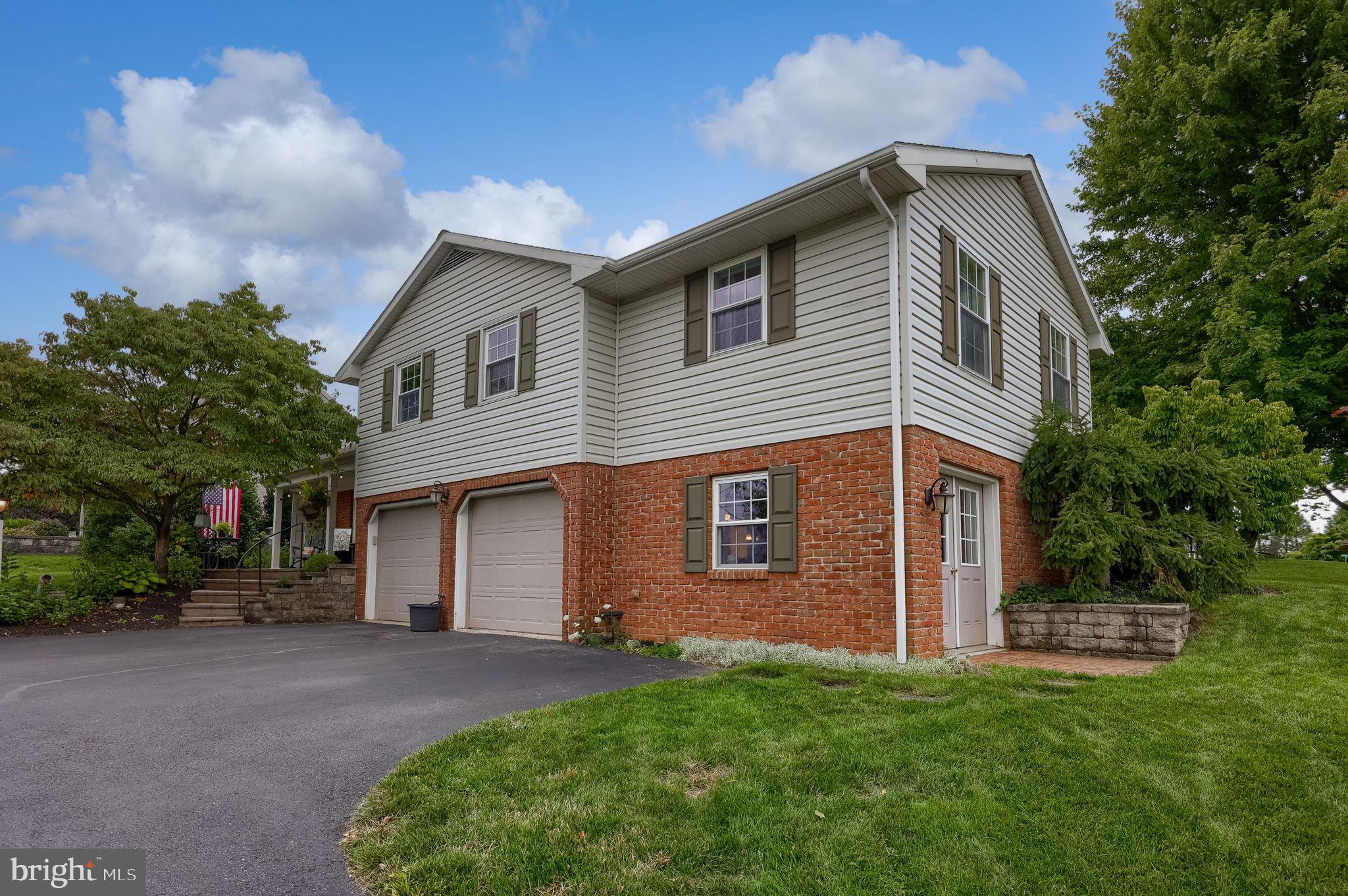 698 W CHURCH ROAD