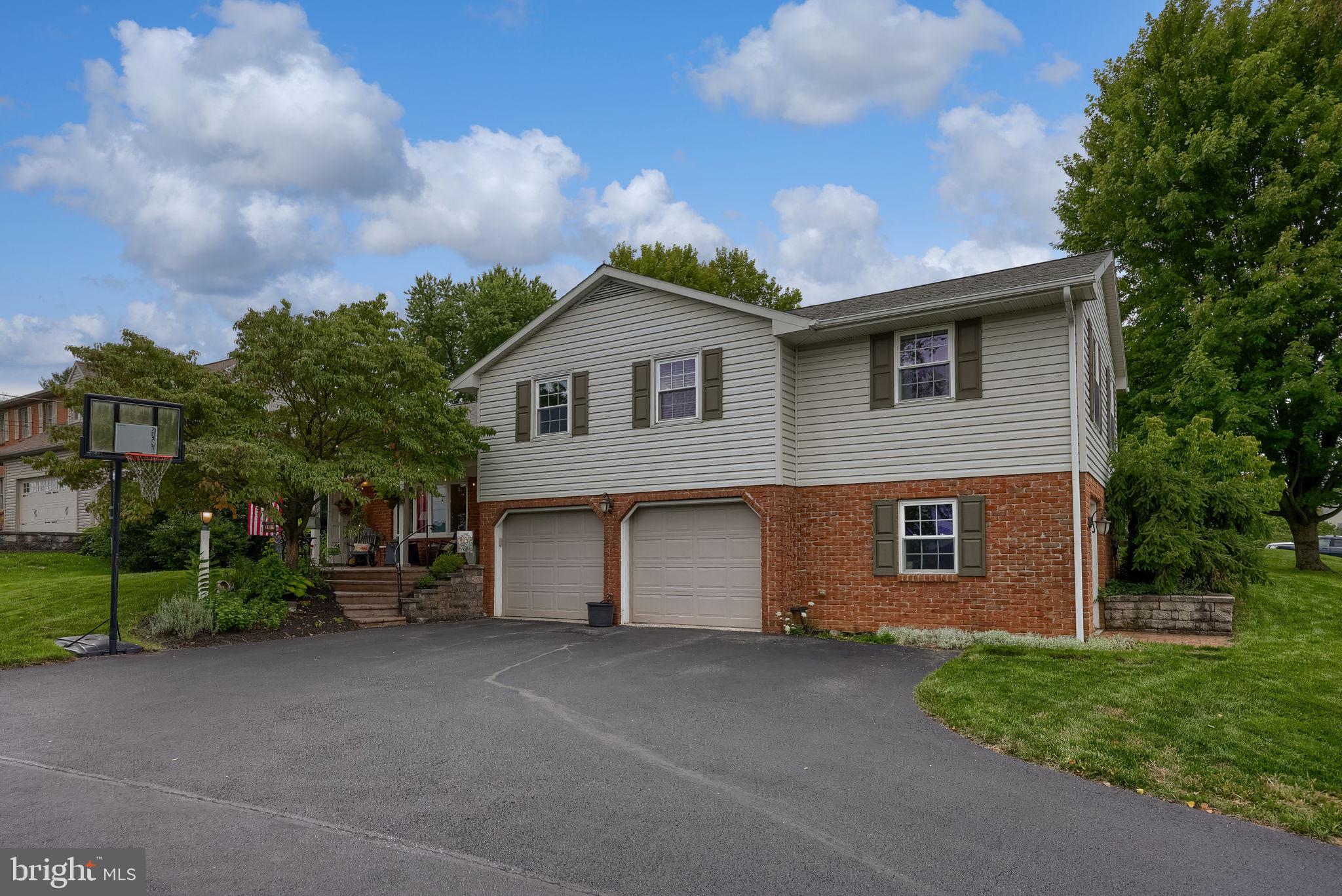 698 W CHURCH ROAD