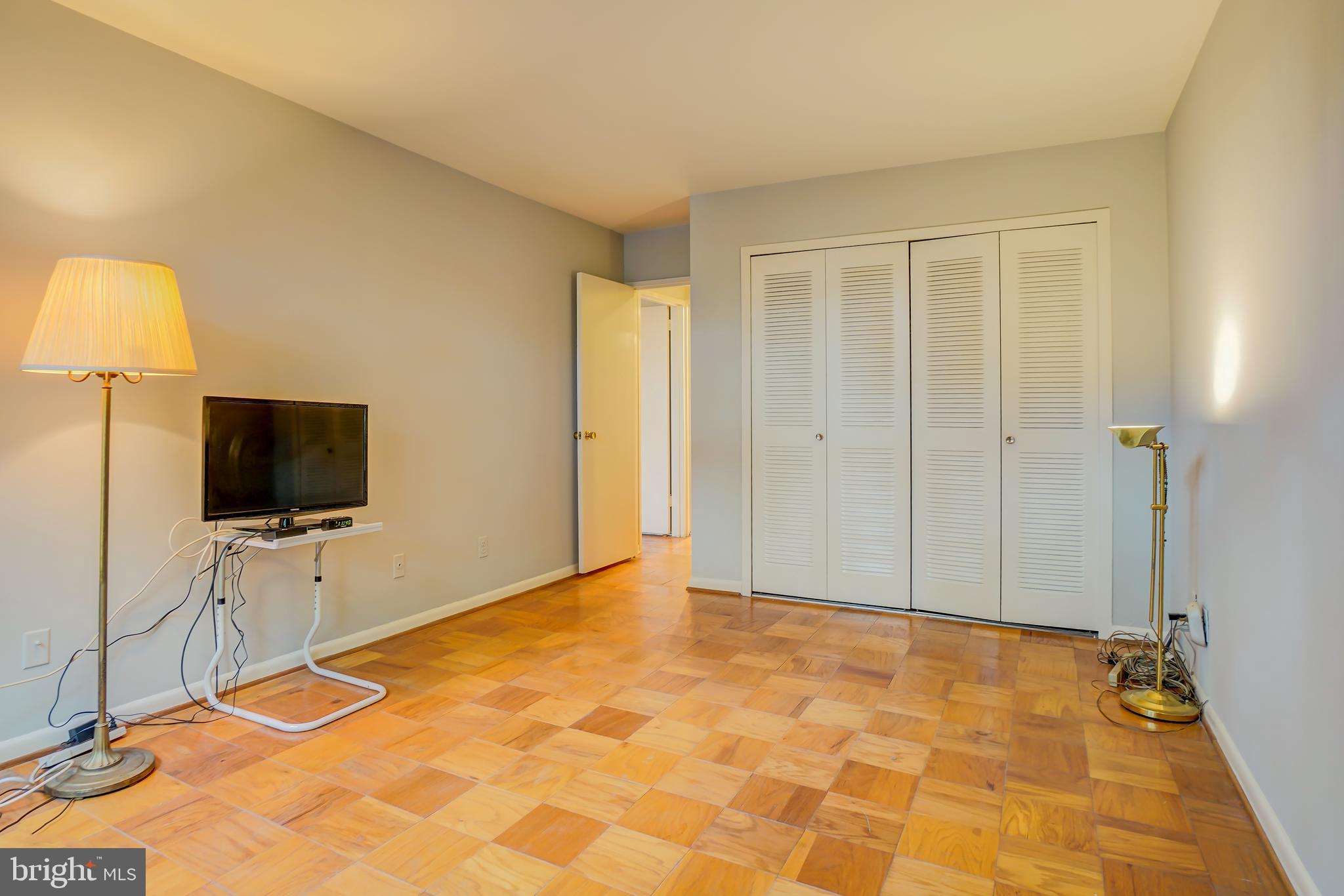 KENWOOD - Residential