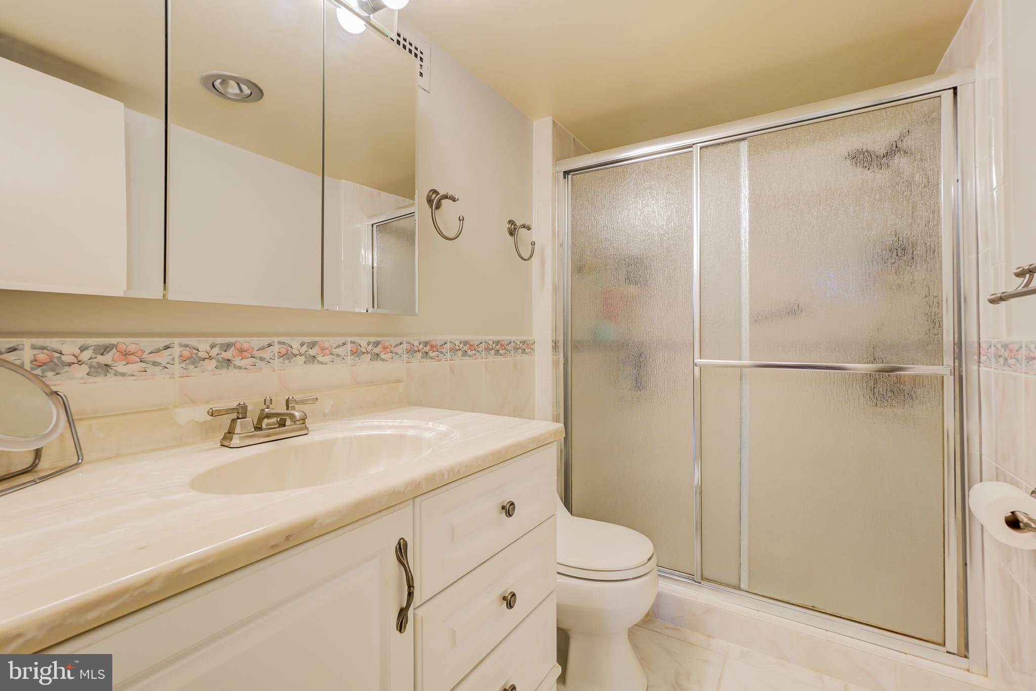 KENWOOD - Residential