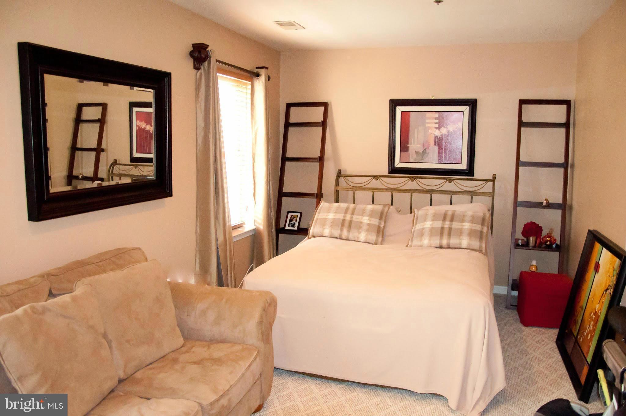 ESSINGTON PLAT 2 - Residential Lease