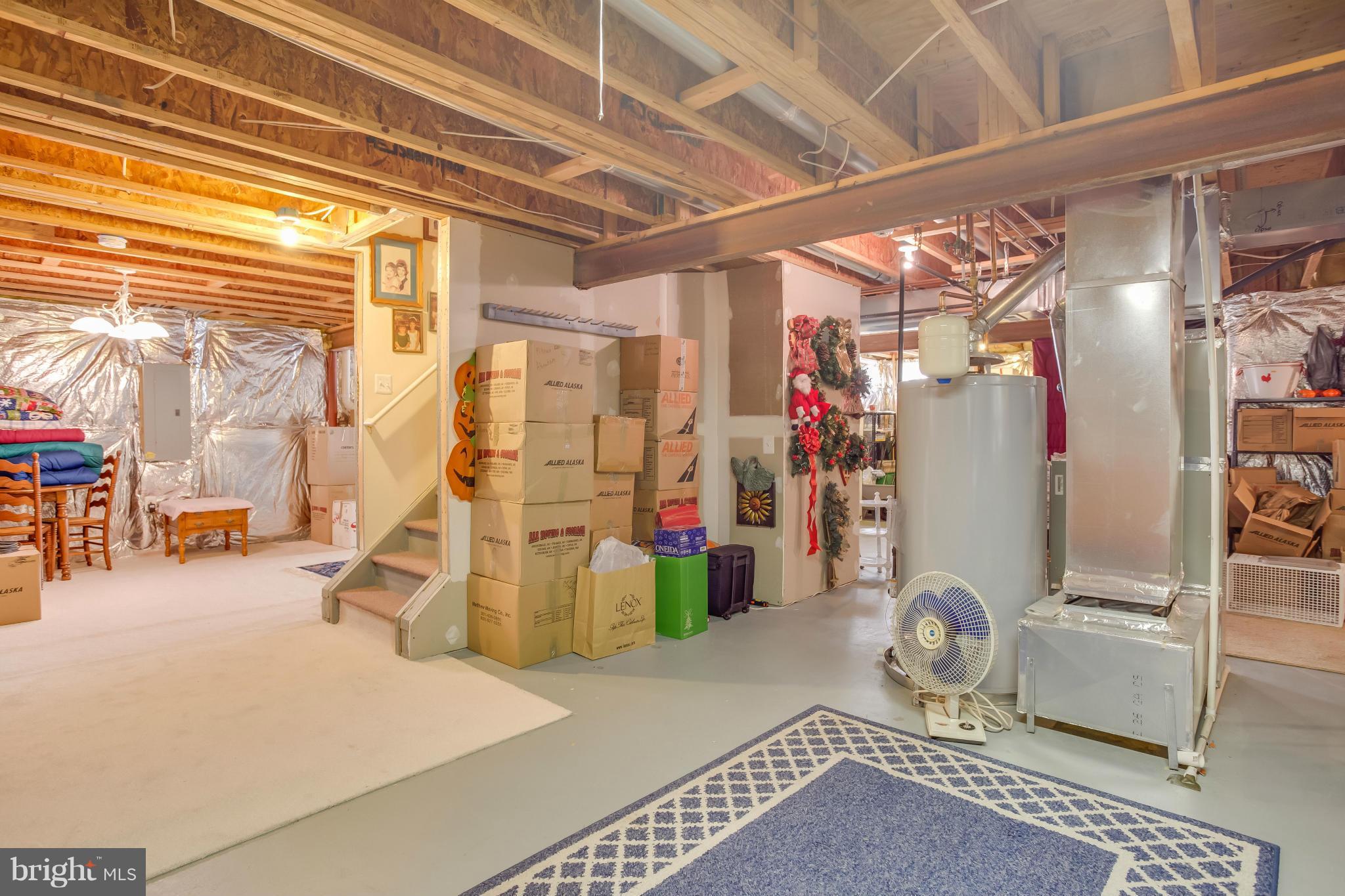 BELMONT CENTER - Residential