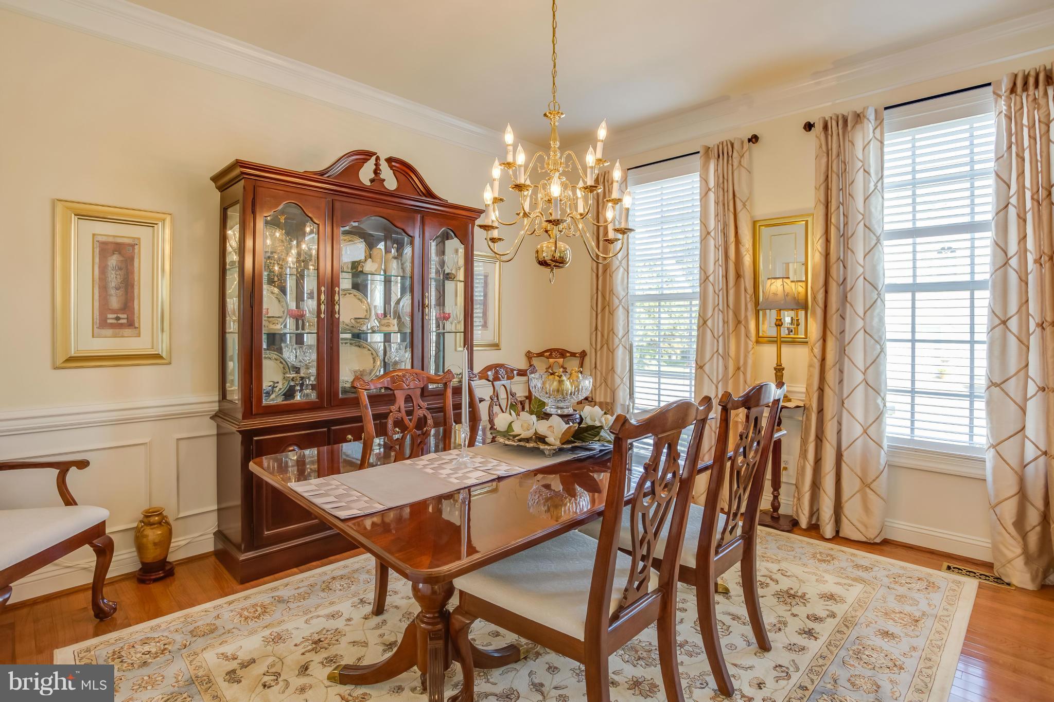 BELMONT CENTER - Residential