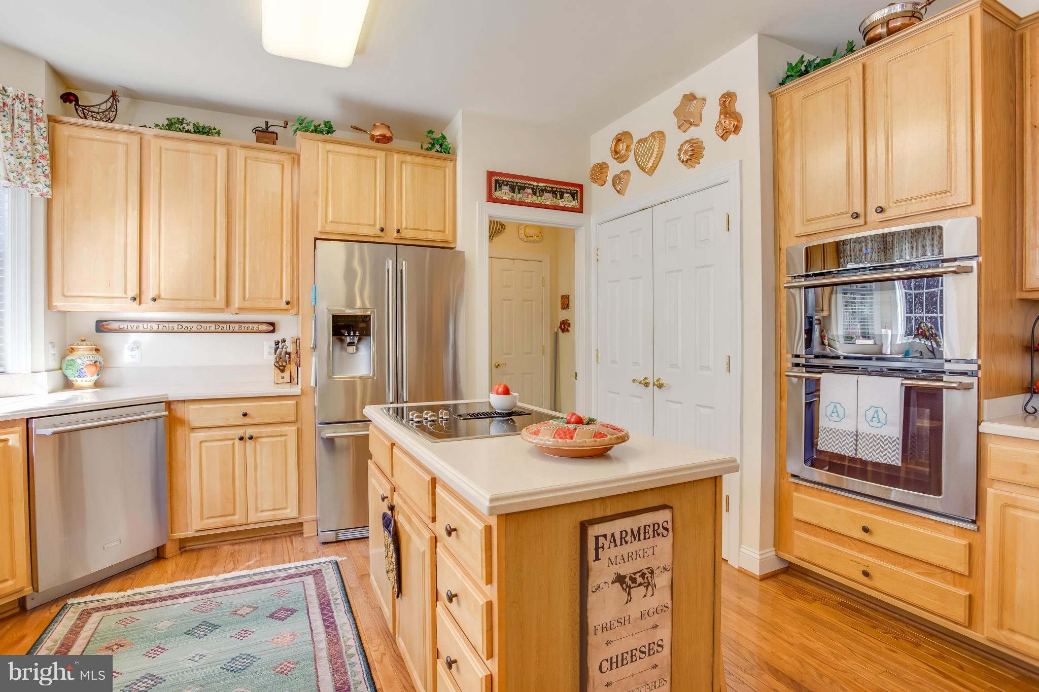 BELMONT CENTER - Residential