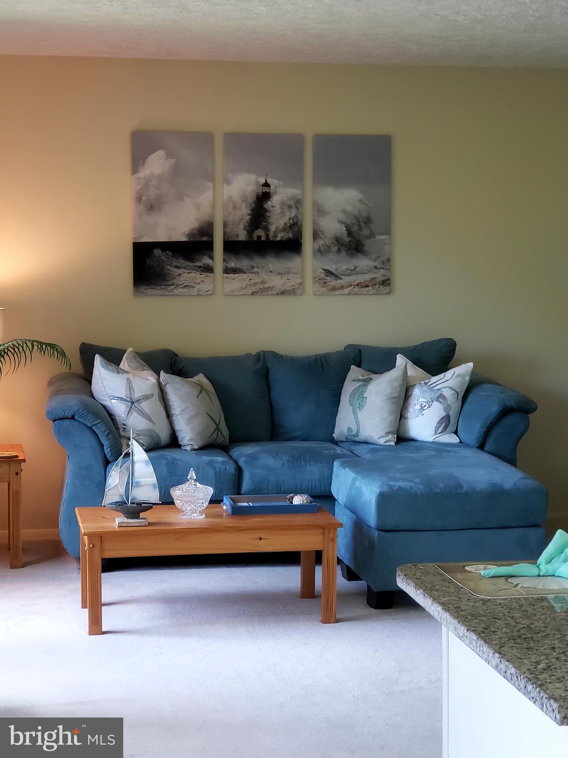 THE HILL CONDOS - Residential