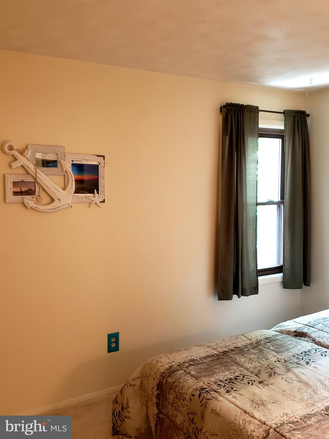 THE HILL CONDOS - Residential