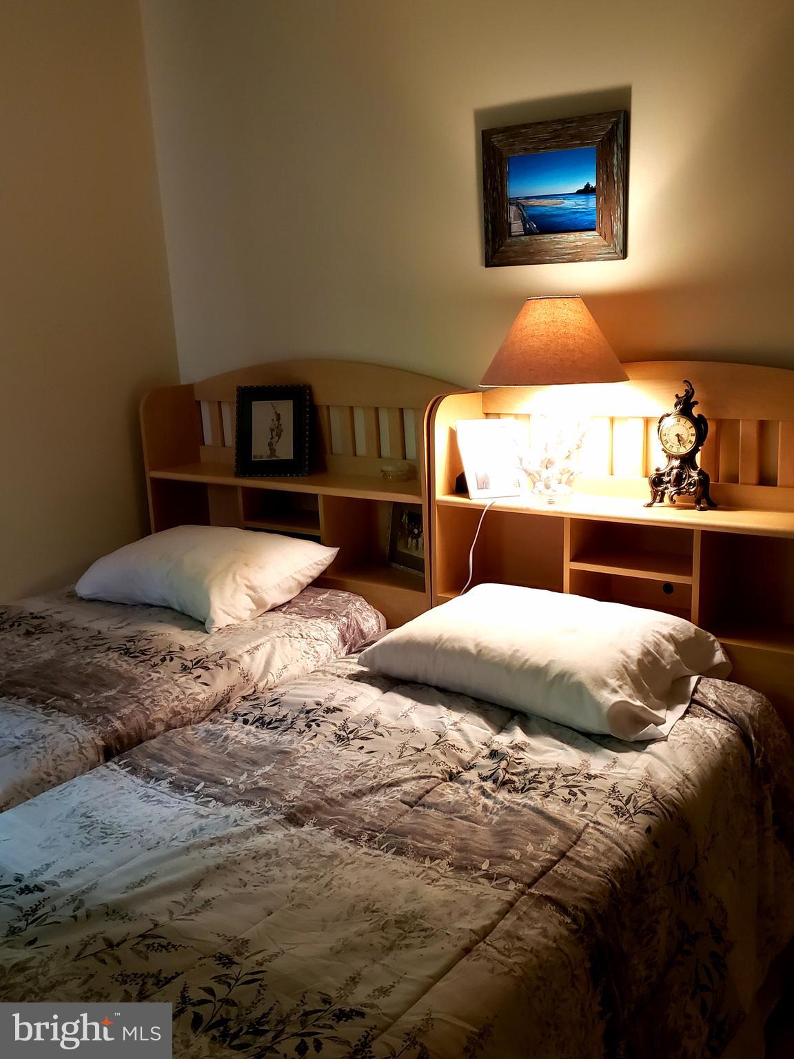 THE HILL CONDOS - Residential