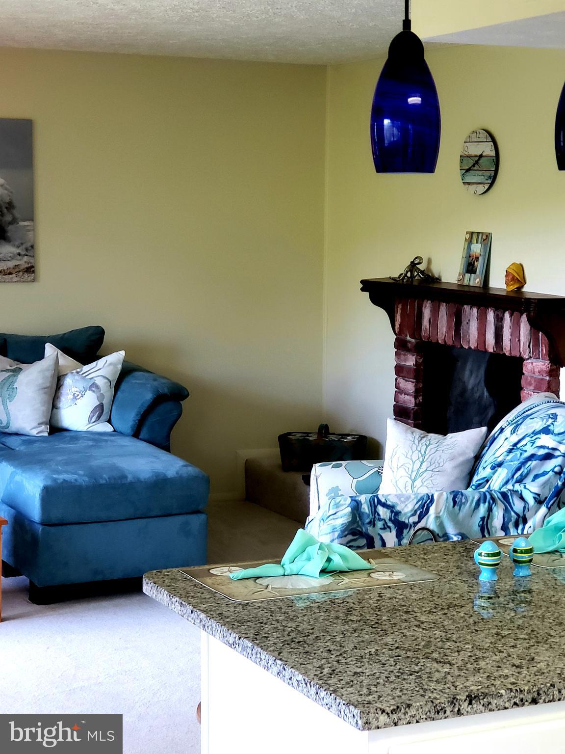 THE HILL CONDOS - Residential