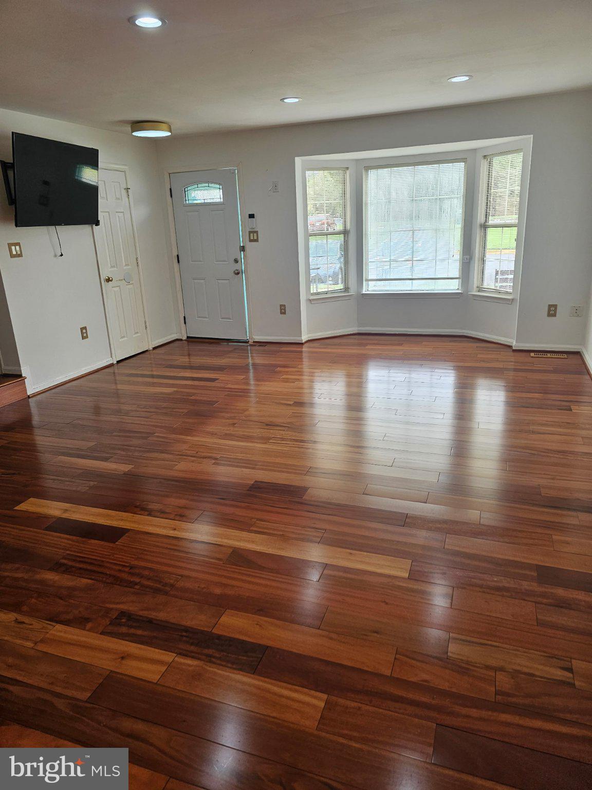 5722 BELCHER FARM DRIVE