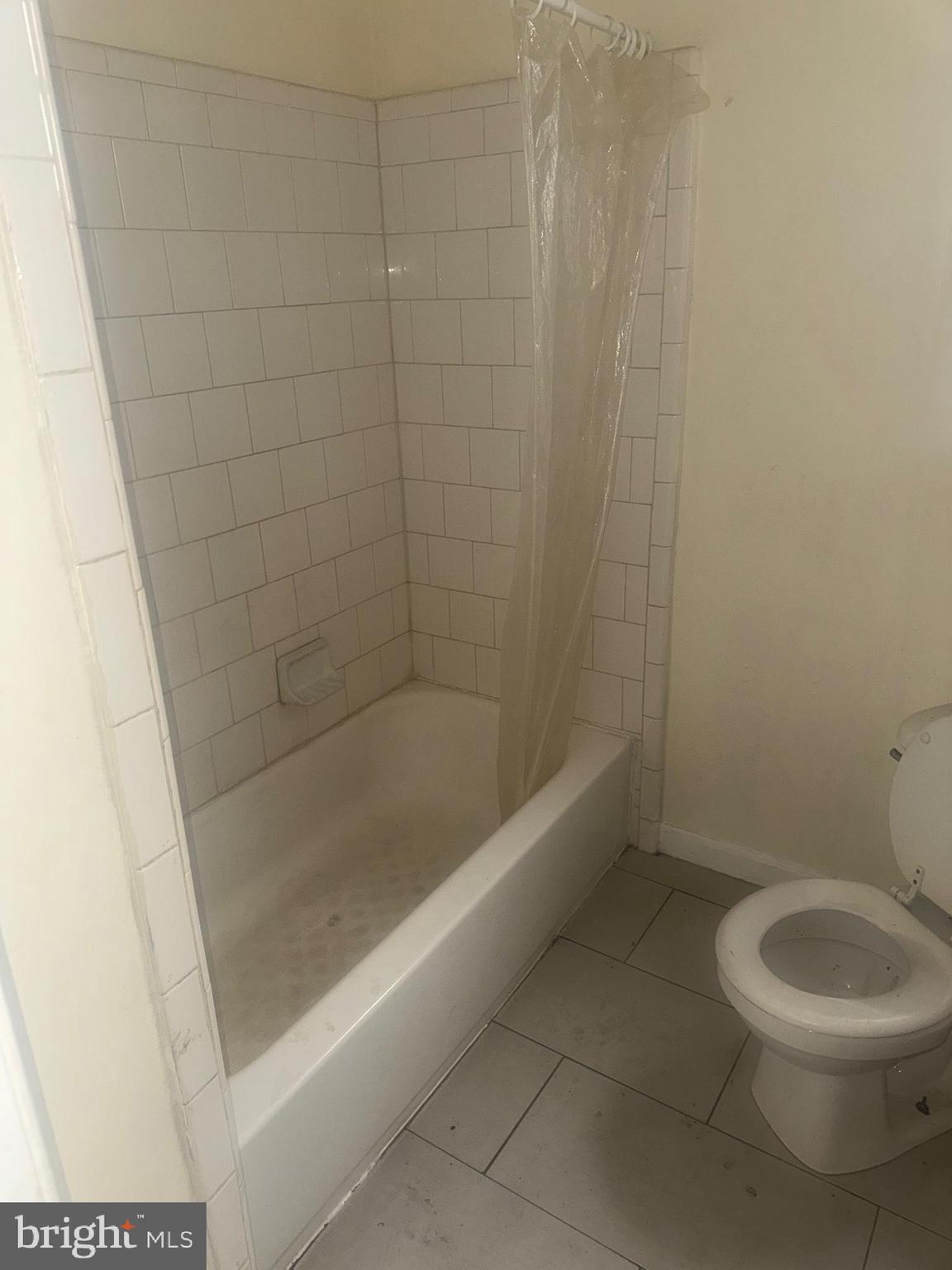 SANDTOWN-WINCHESTER - Residential