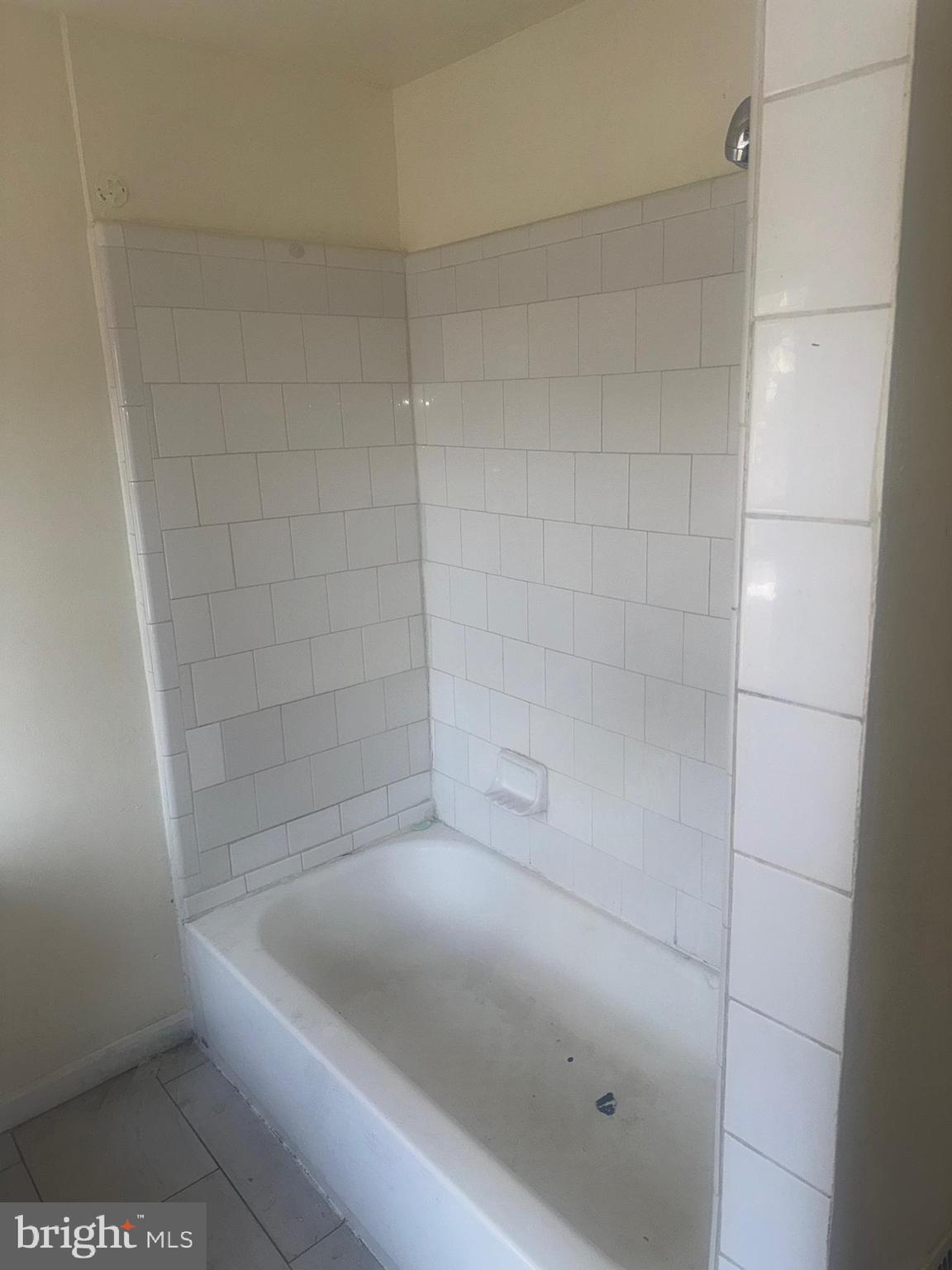 SANDTOWN-WINCHESTER - Residential