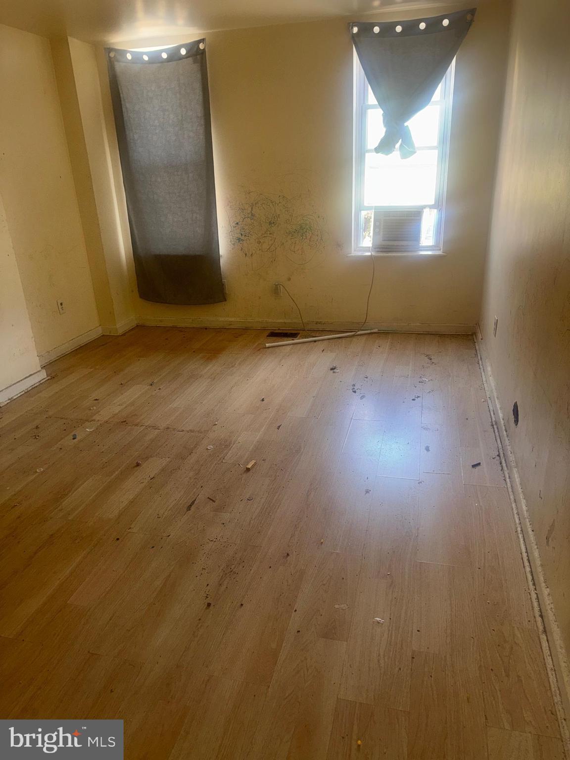 SANDTOWN-WINCHESTER - Residential