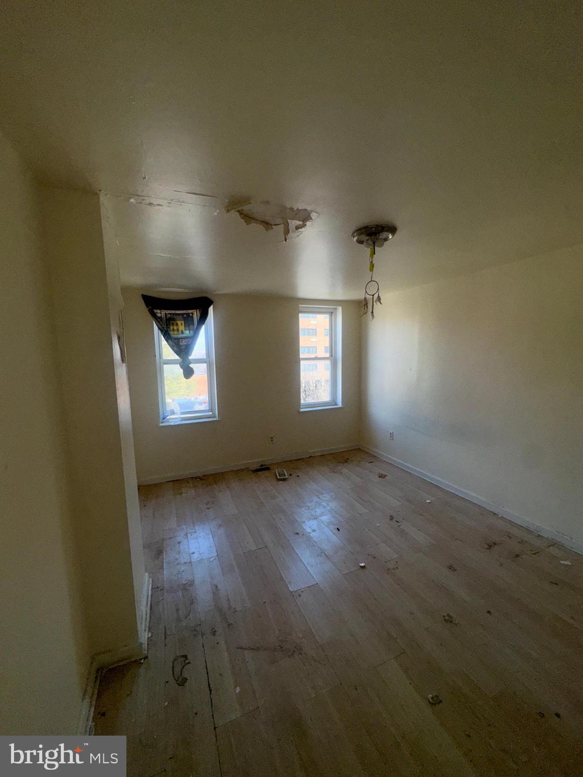 SANDTOWN-WINCHESTER - Residential