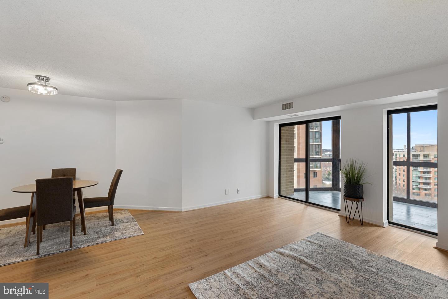 ALTA VISTA - Residential Lease