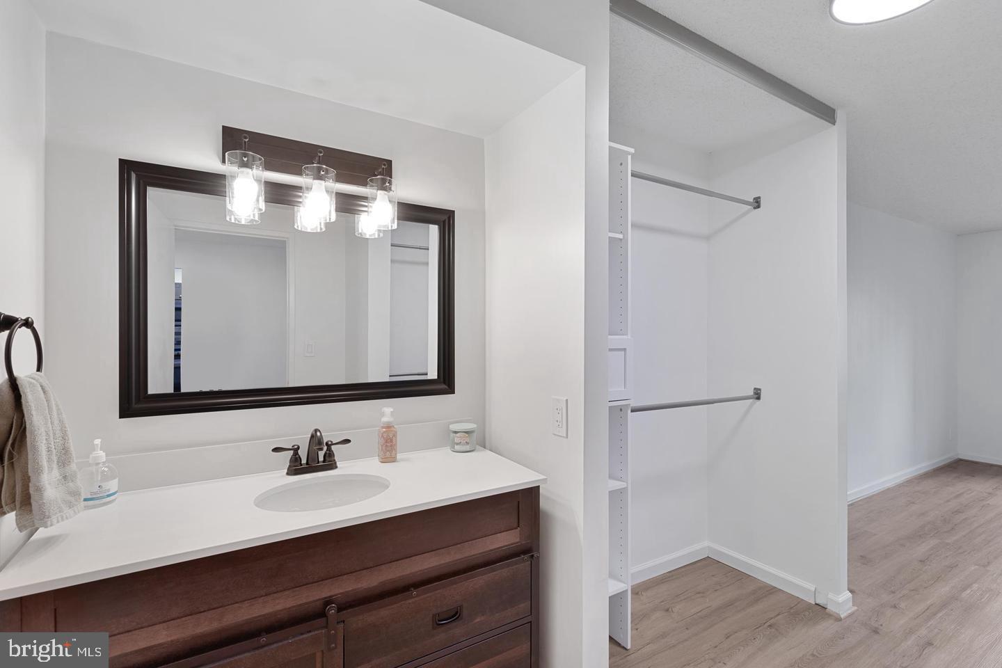 ALTA VISTA - Residential Lease