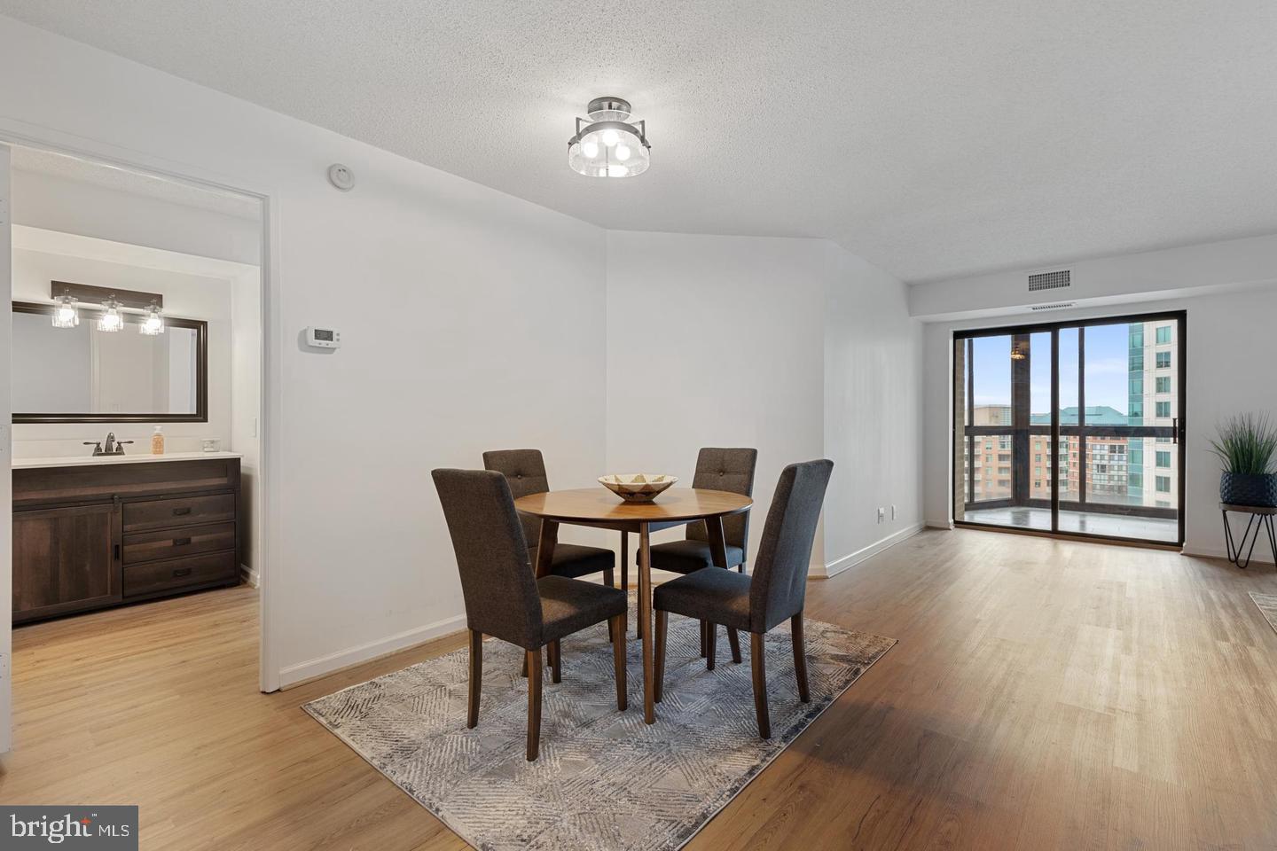 ALTA VISTA - Residential Lease