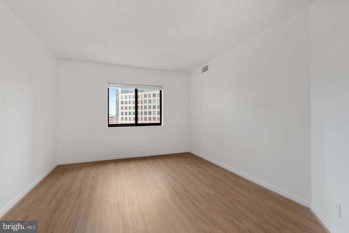 ALTA VISTA - Residential Lease