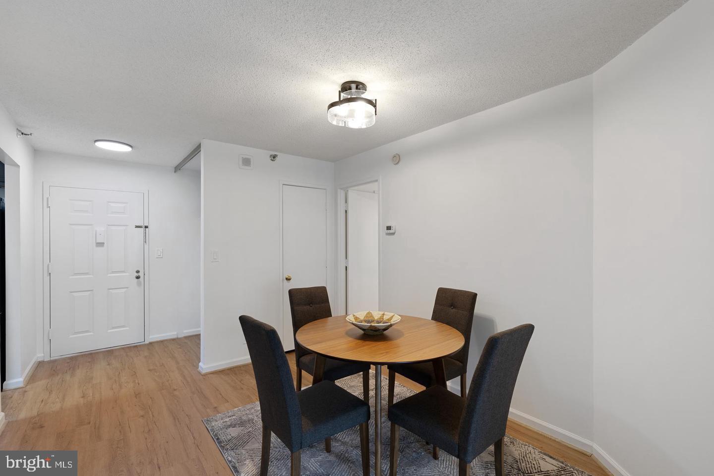 ALTA VISTA - Residential Lease